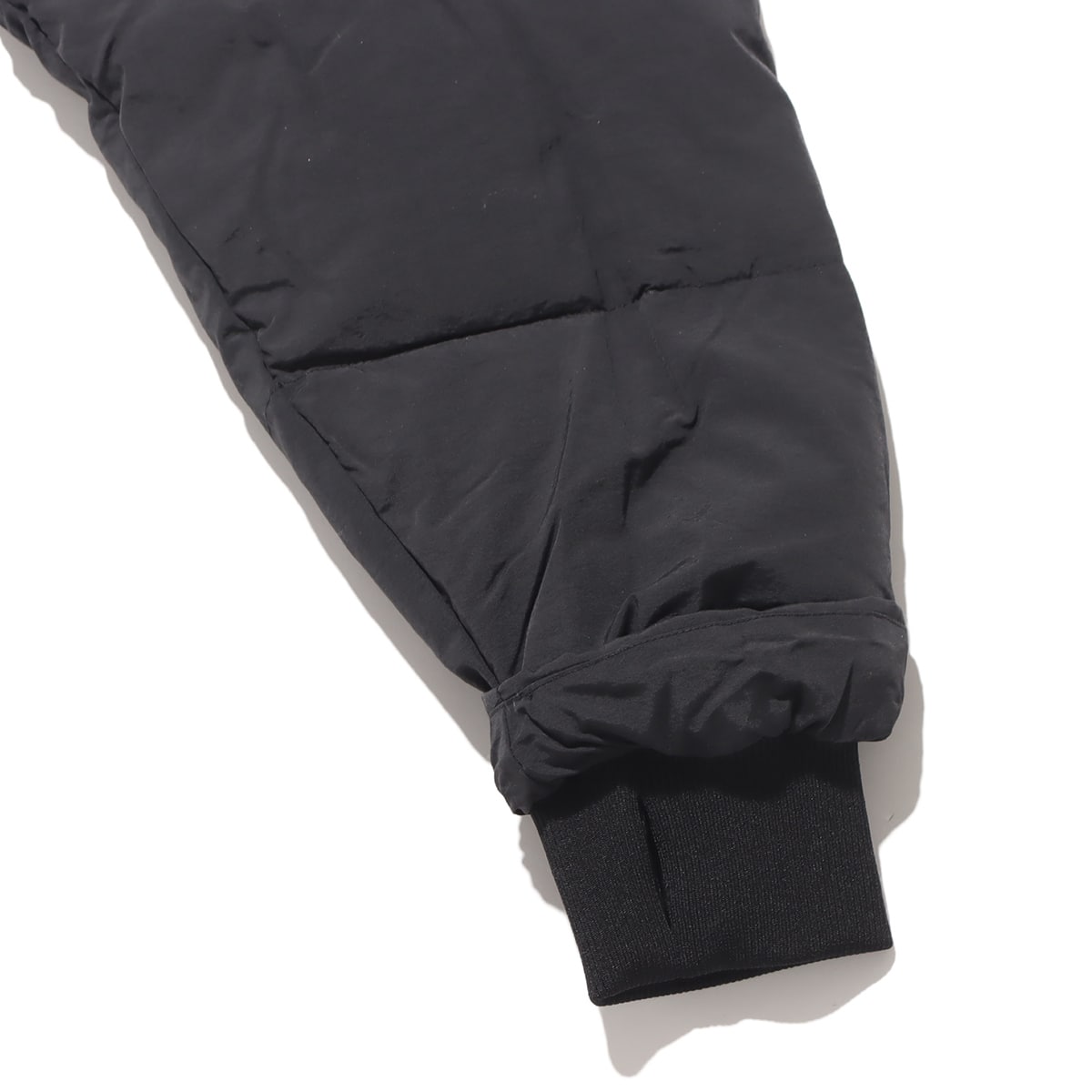 Reebok ショート ダウン ジャケット BLACK 23FW-Iの画像