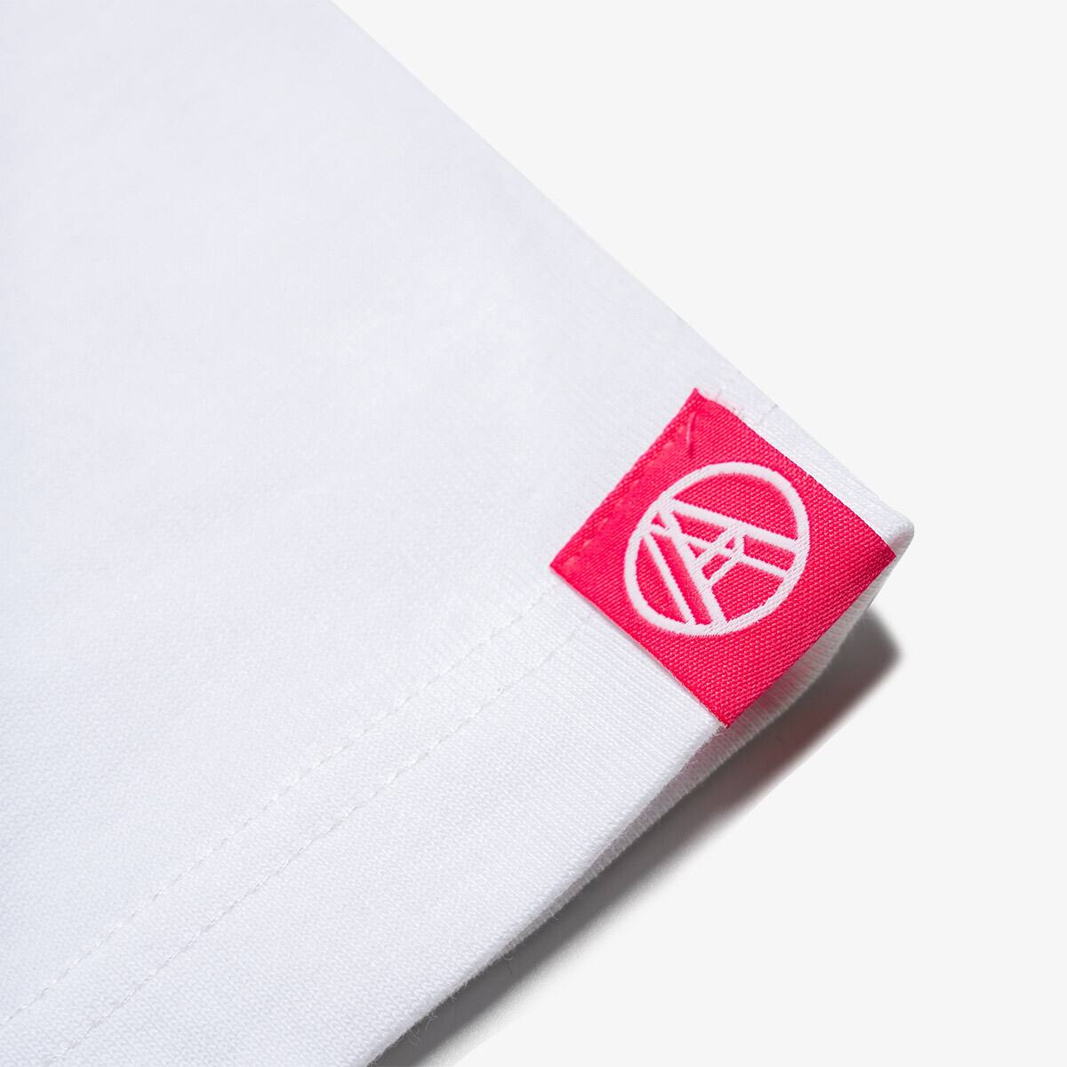 AGAINST LAB X ATMOS EMBLEM TEE WHITEの画像