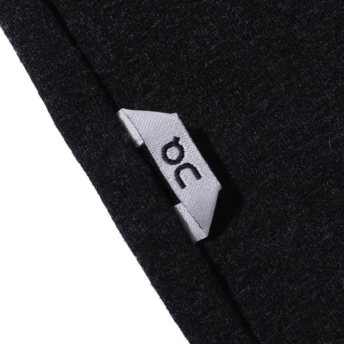 On On-T M Blackの画像