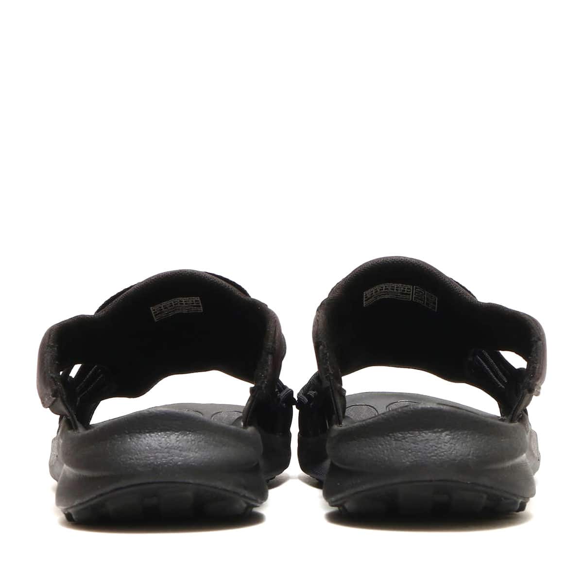 KEEN UNEEK SNK SLIDE BLACK/BLACKの画像
