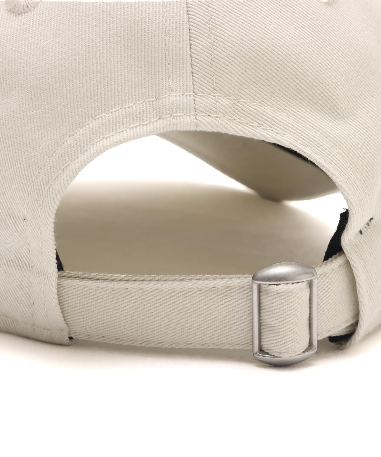 NEW ERA YOUTH 9TWENTY ちいかわ WHITEの画像