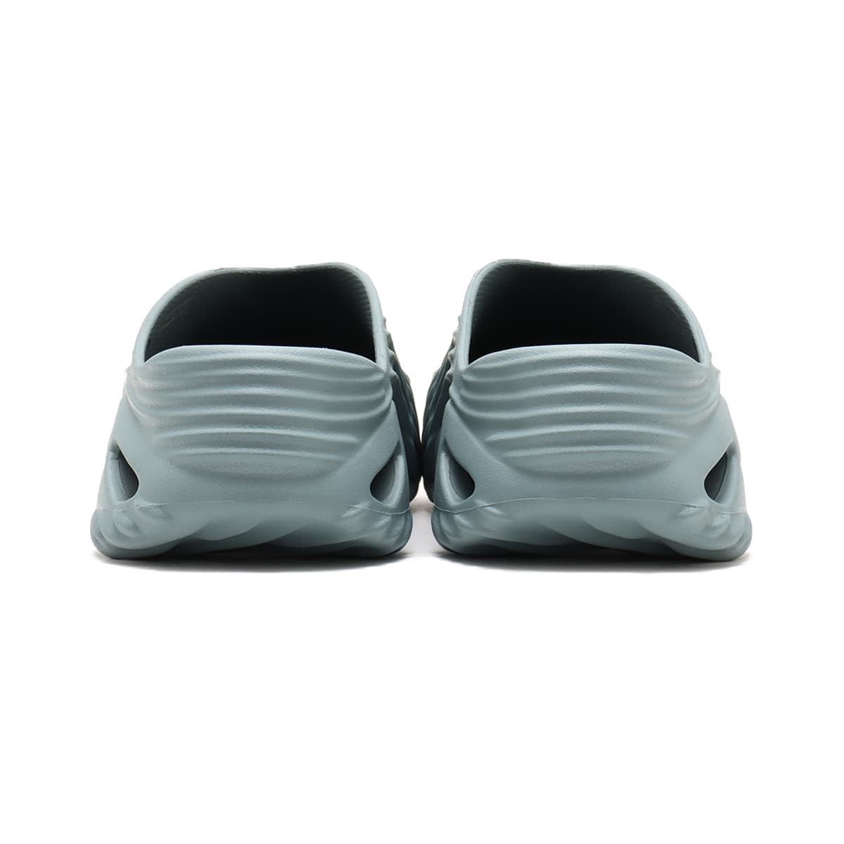 crocs Echo Wave Pondの画像