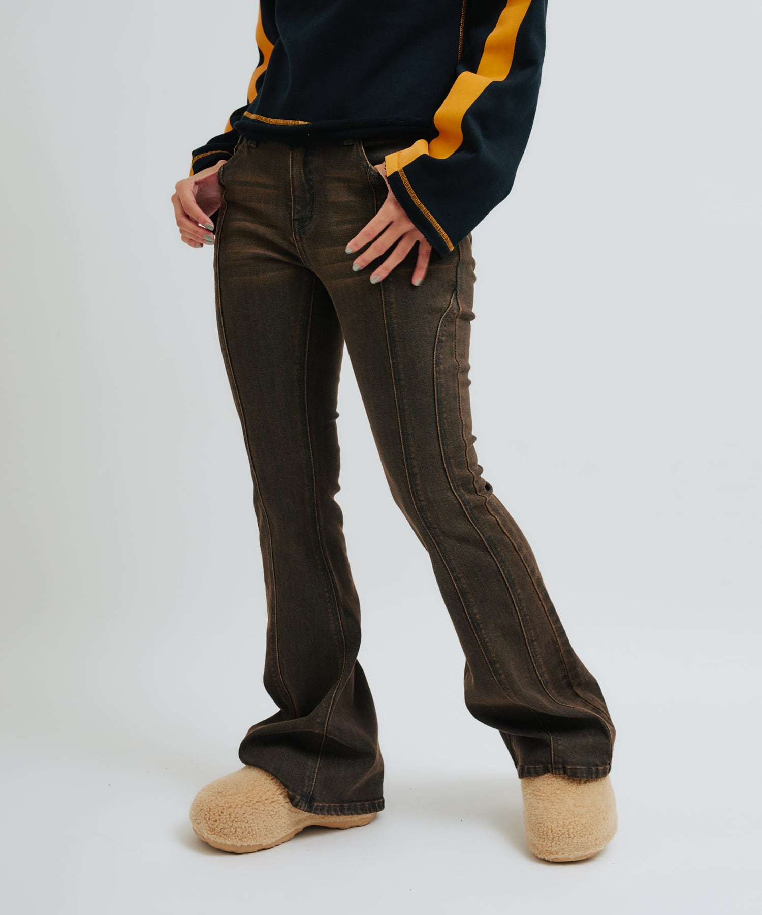 atmos pink Flare Denim Pants BROWNの画像