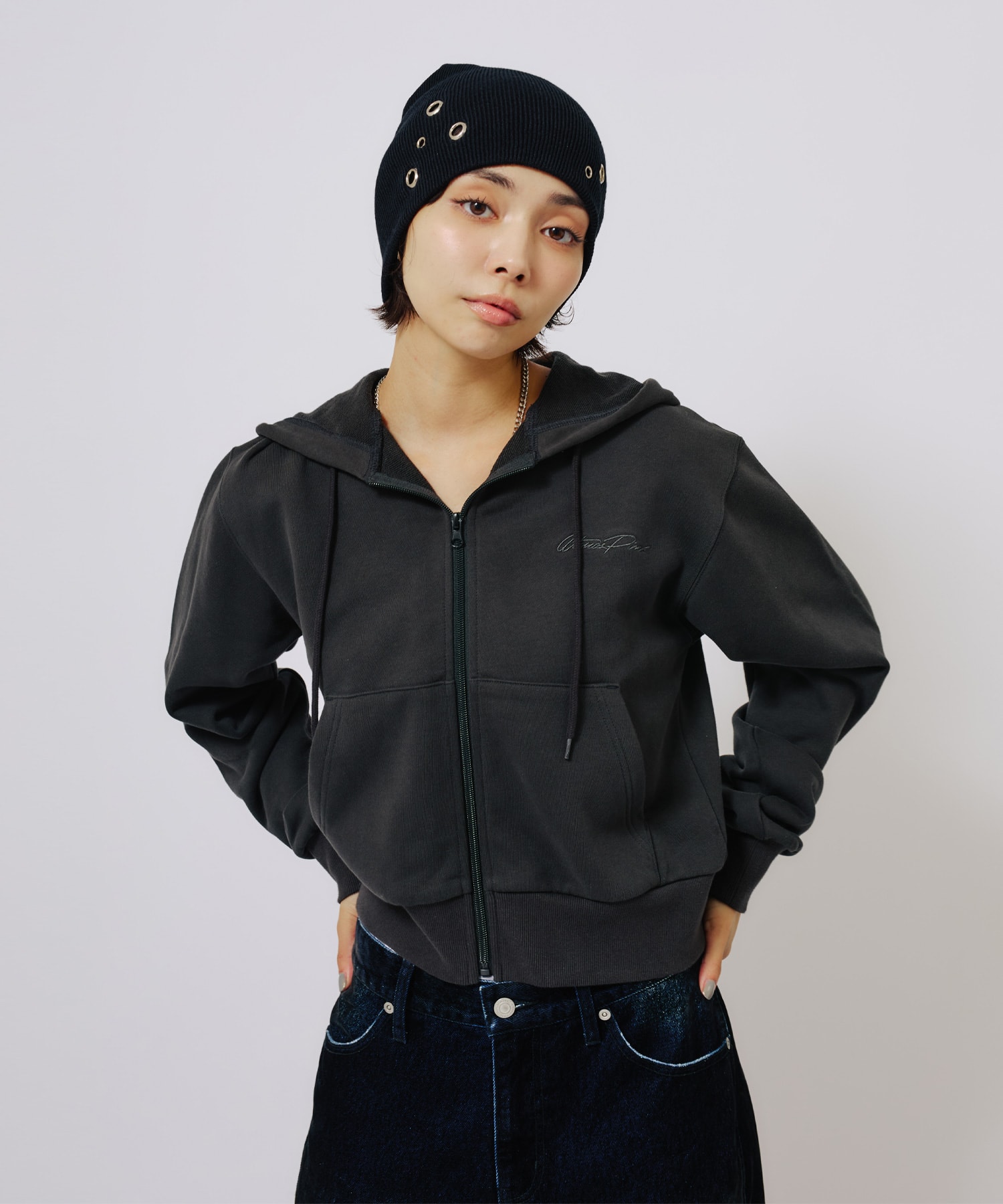 atmos pink Compact Zip Up Hoodie CHARCOALの画像