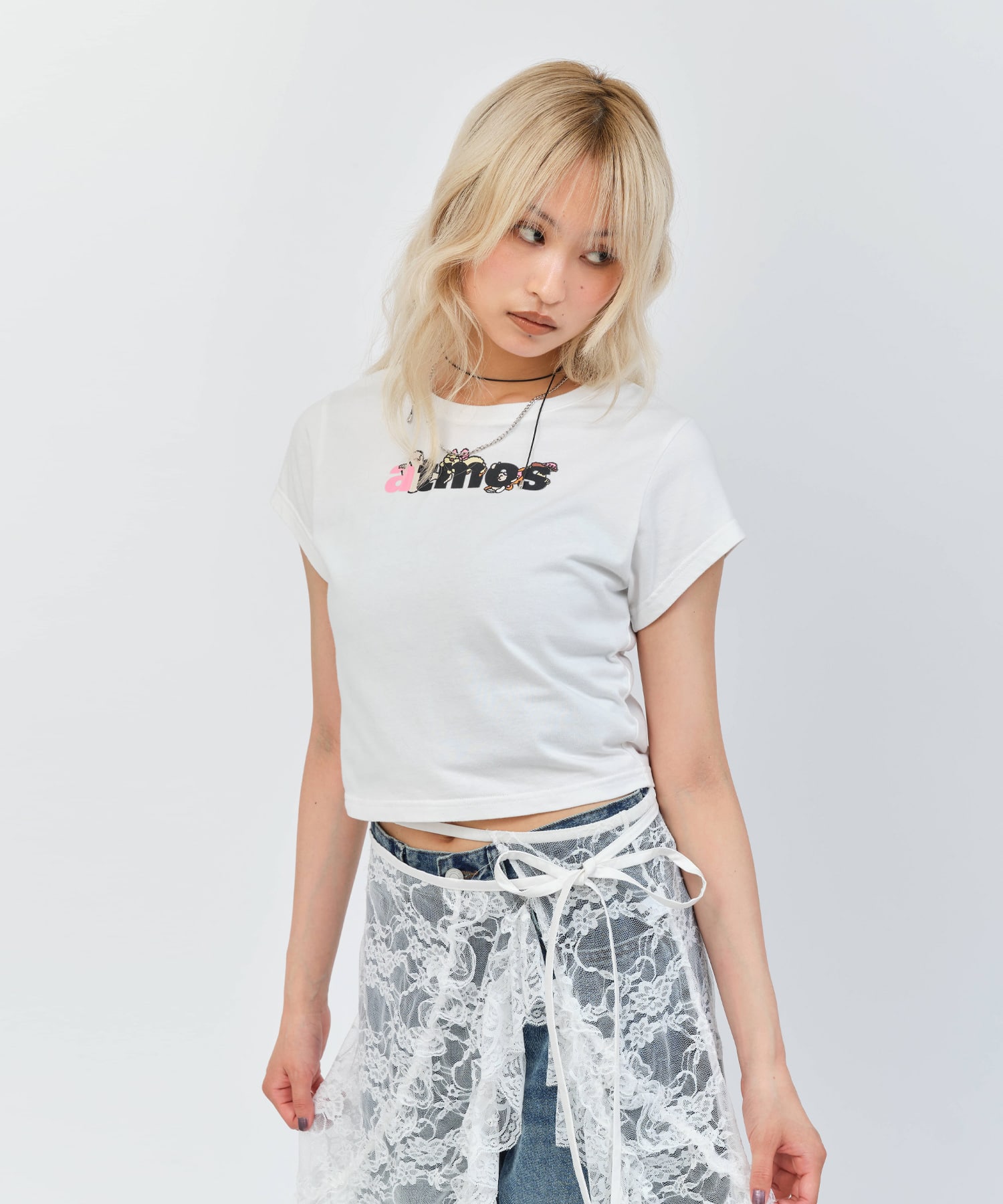 MARIA SAKURAI x atmos pink ロゴT-shirt WHITEの画像