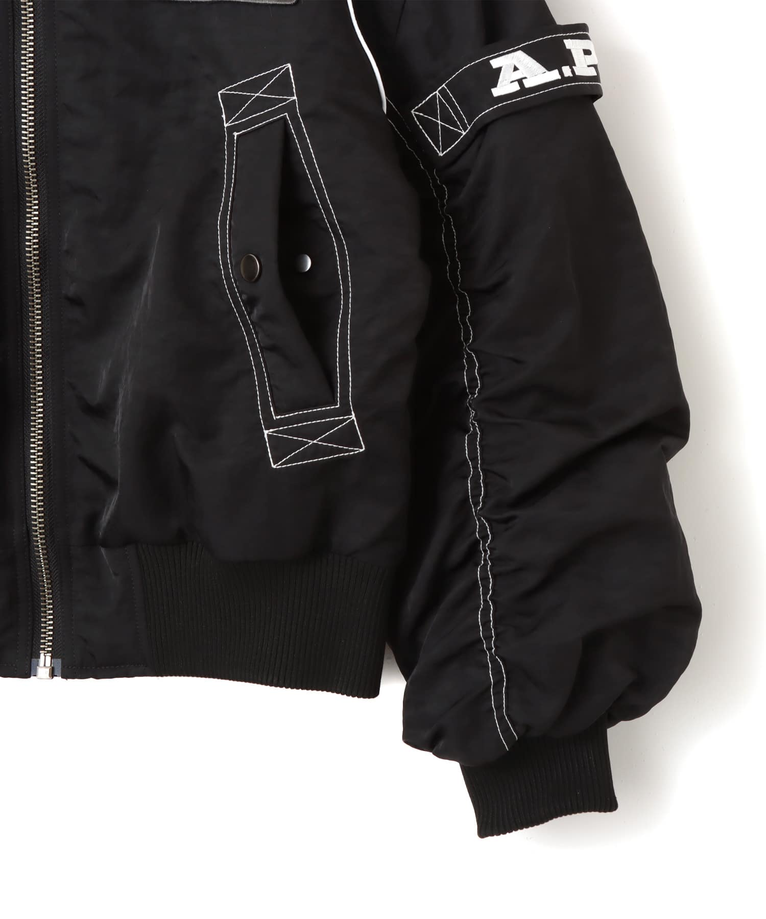 atmos pink x HONDA Bomber Jacket BLACKの画像