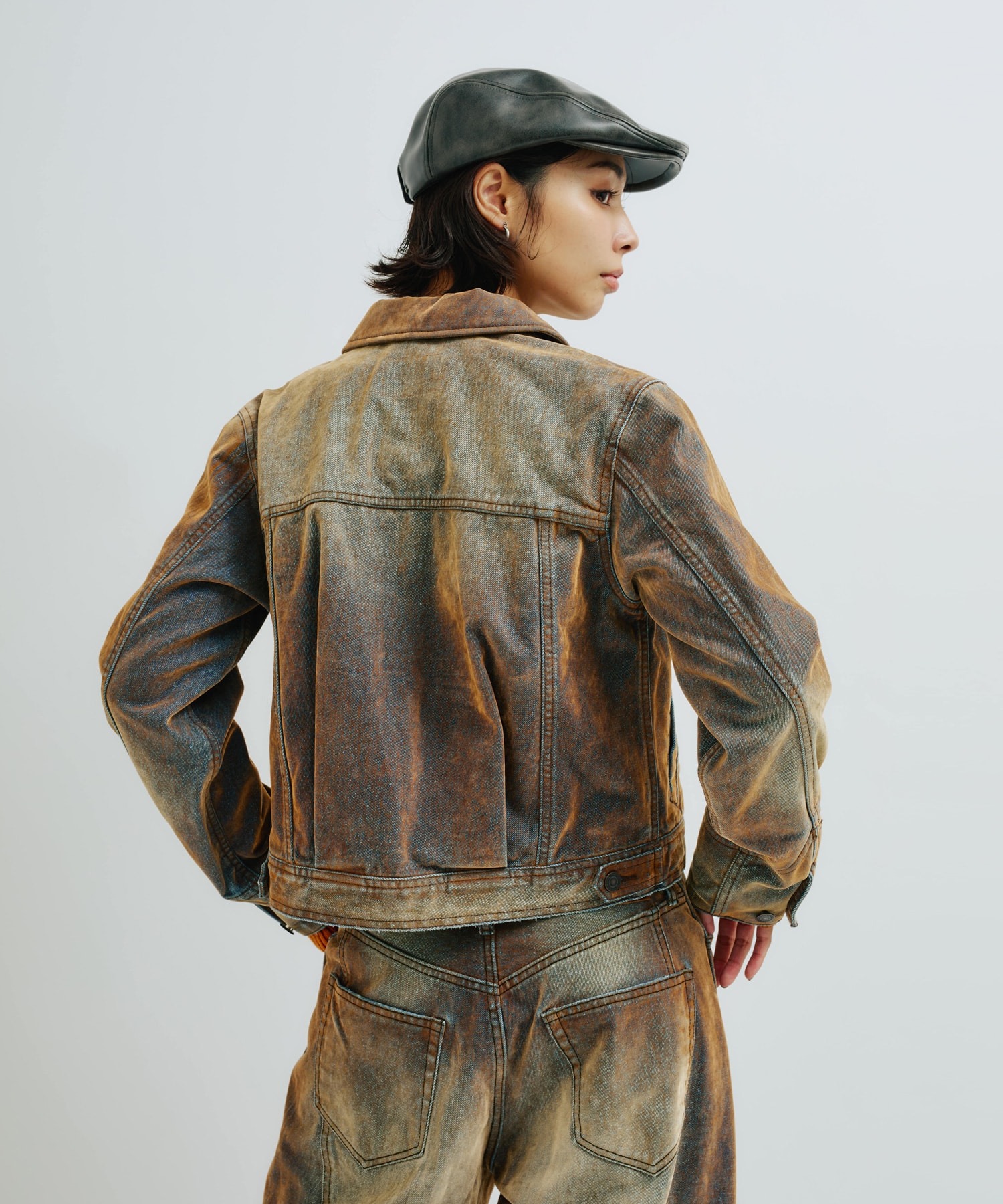 atmos pink Flocky Denim Jacket BRONZEの画像