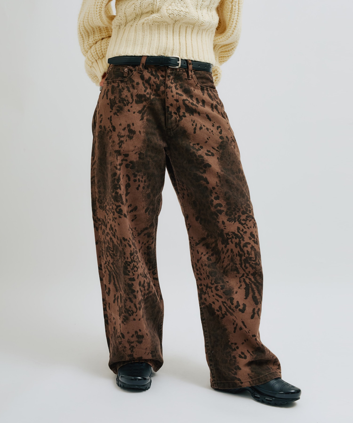 atmos pink Leopard All-Over Pants BROWNの画像