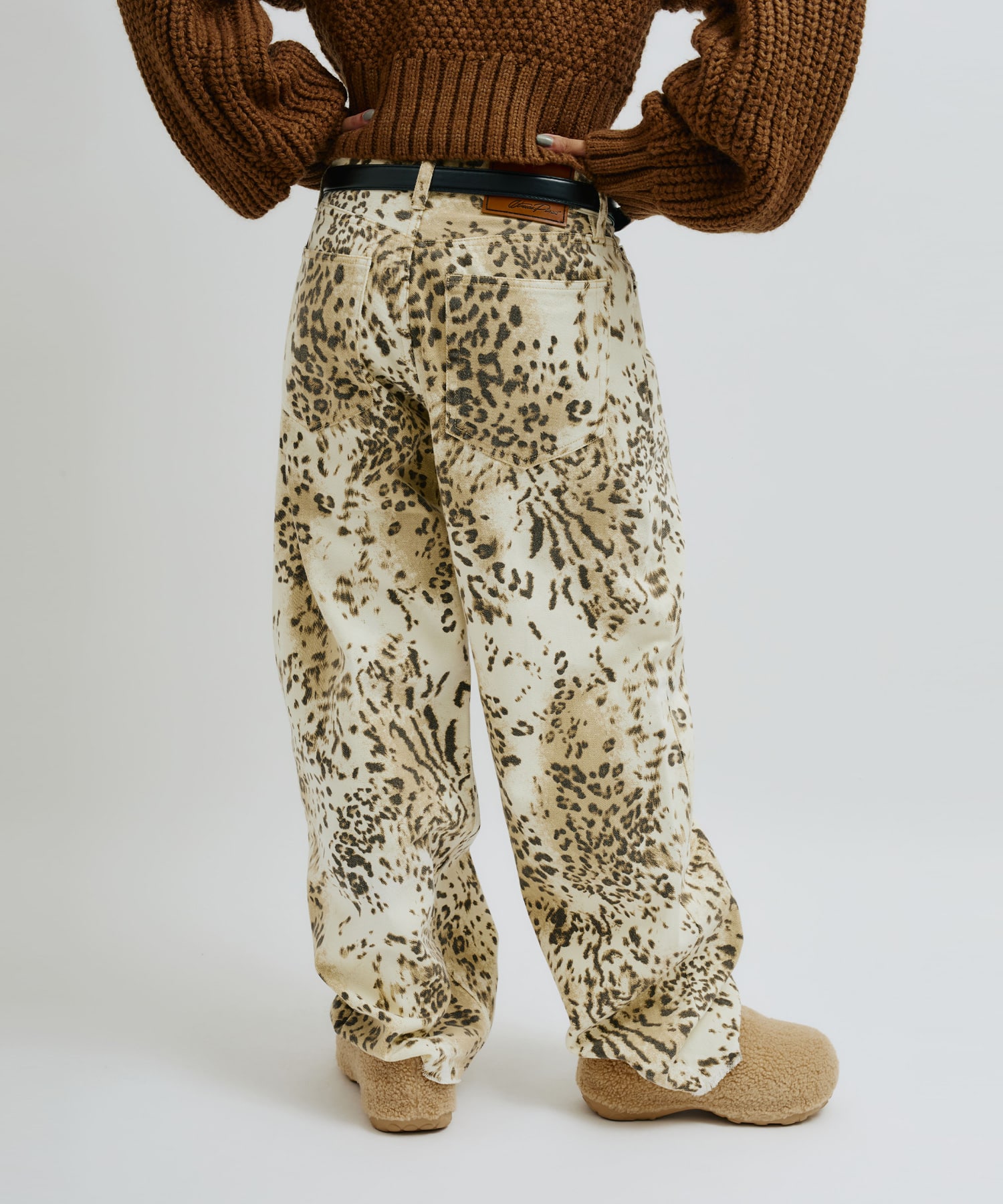 atmos pink Leopard All-Over Pants WHITEの画像