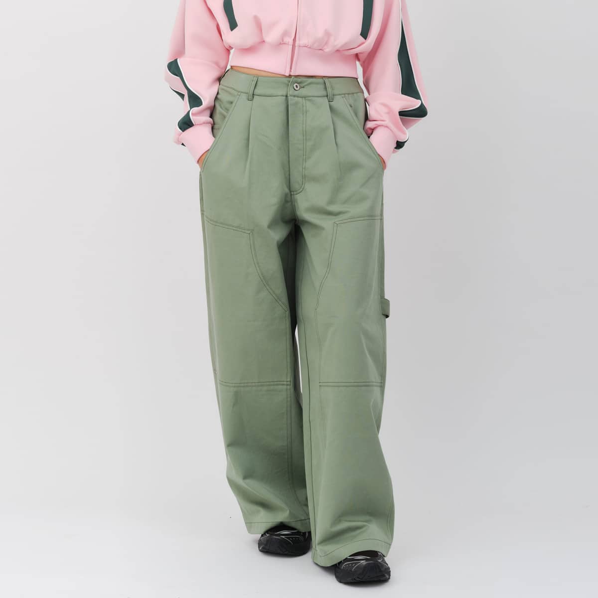 atmos pink Super Baggy Chino Pants KHAKIの画像