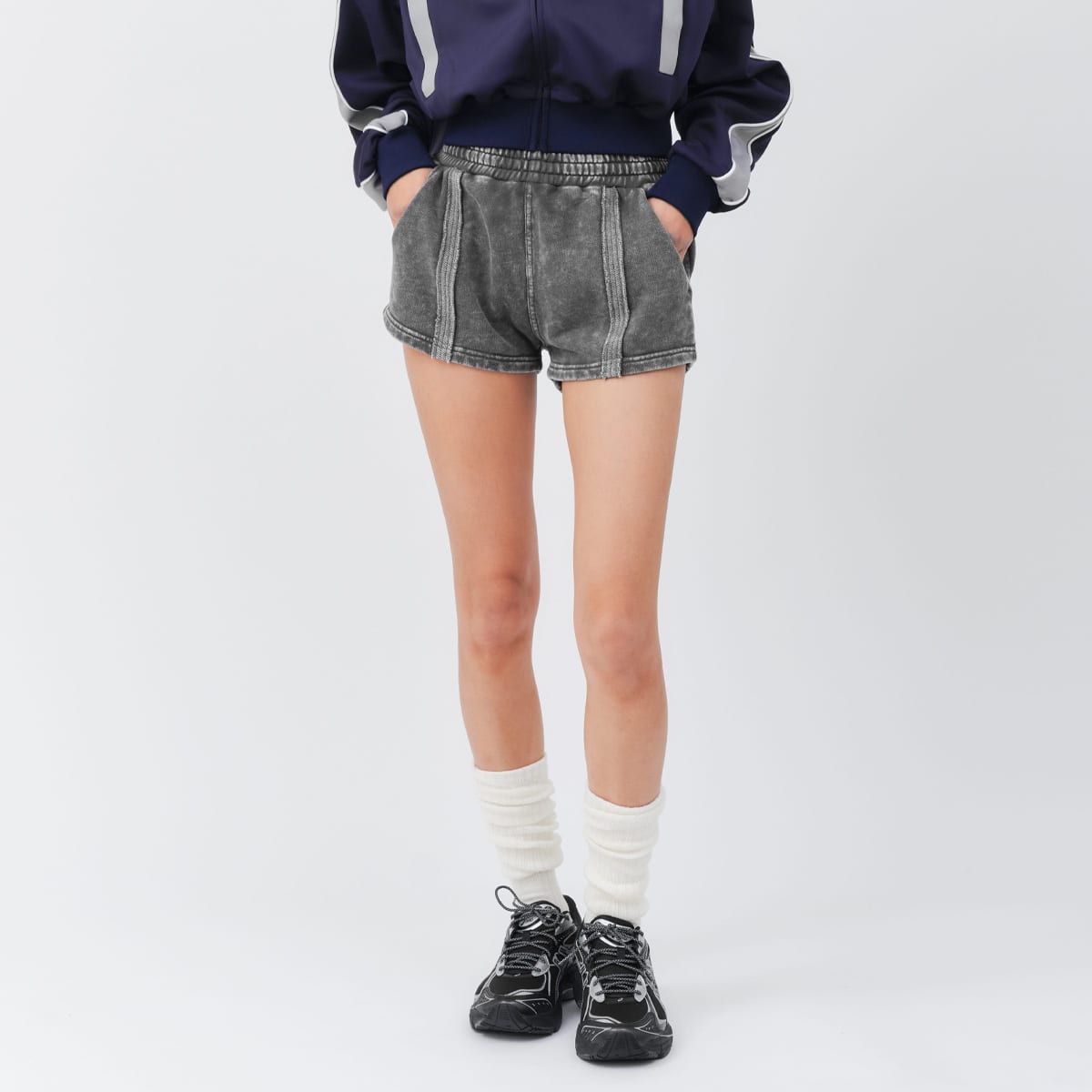 atmos pink Pigment Sweat Short Pants BLACKの画像