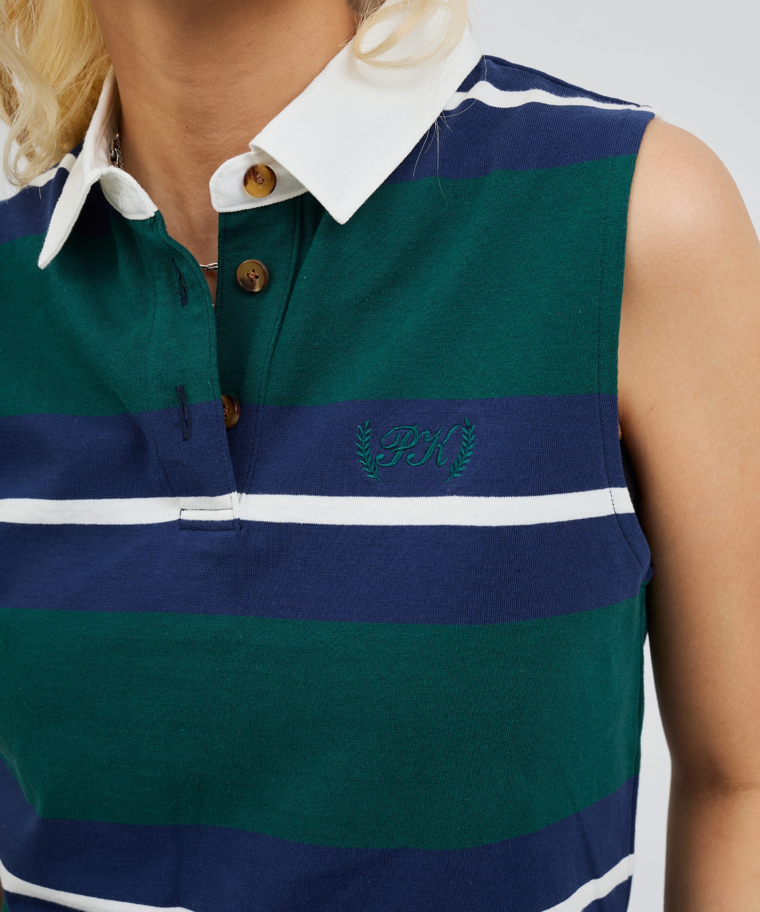 atmos pink No Sleeve Rugger Shirt GREENの画像