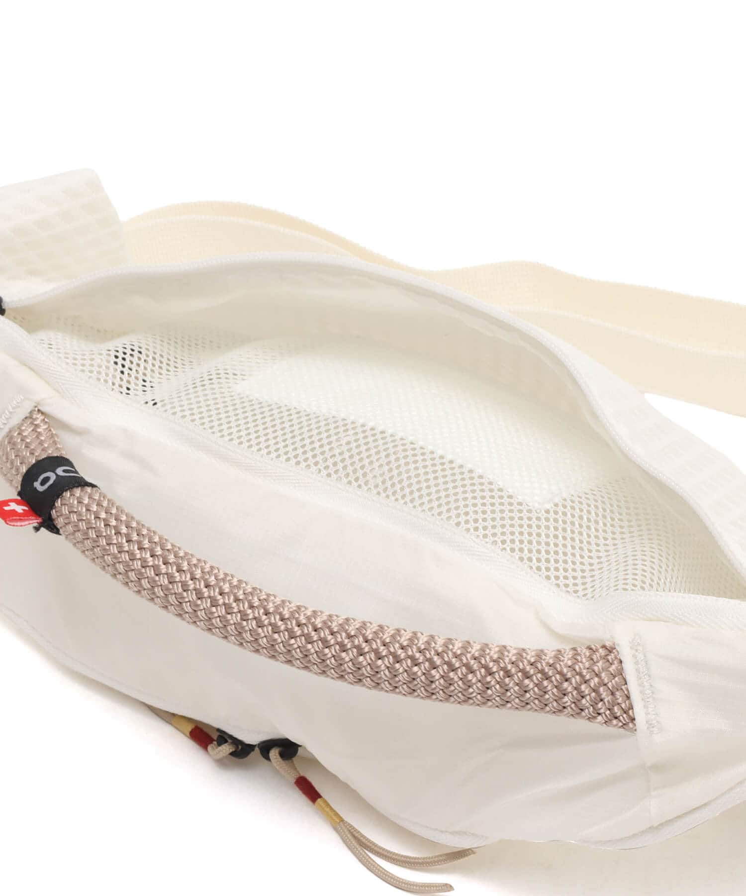 On Waist Pack 2L Lite 1 U Year of the Horse Ivoryの画像