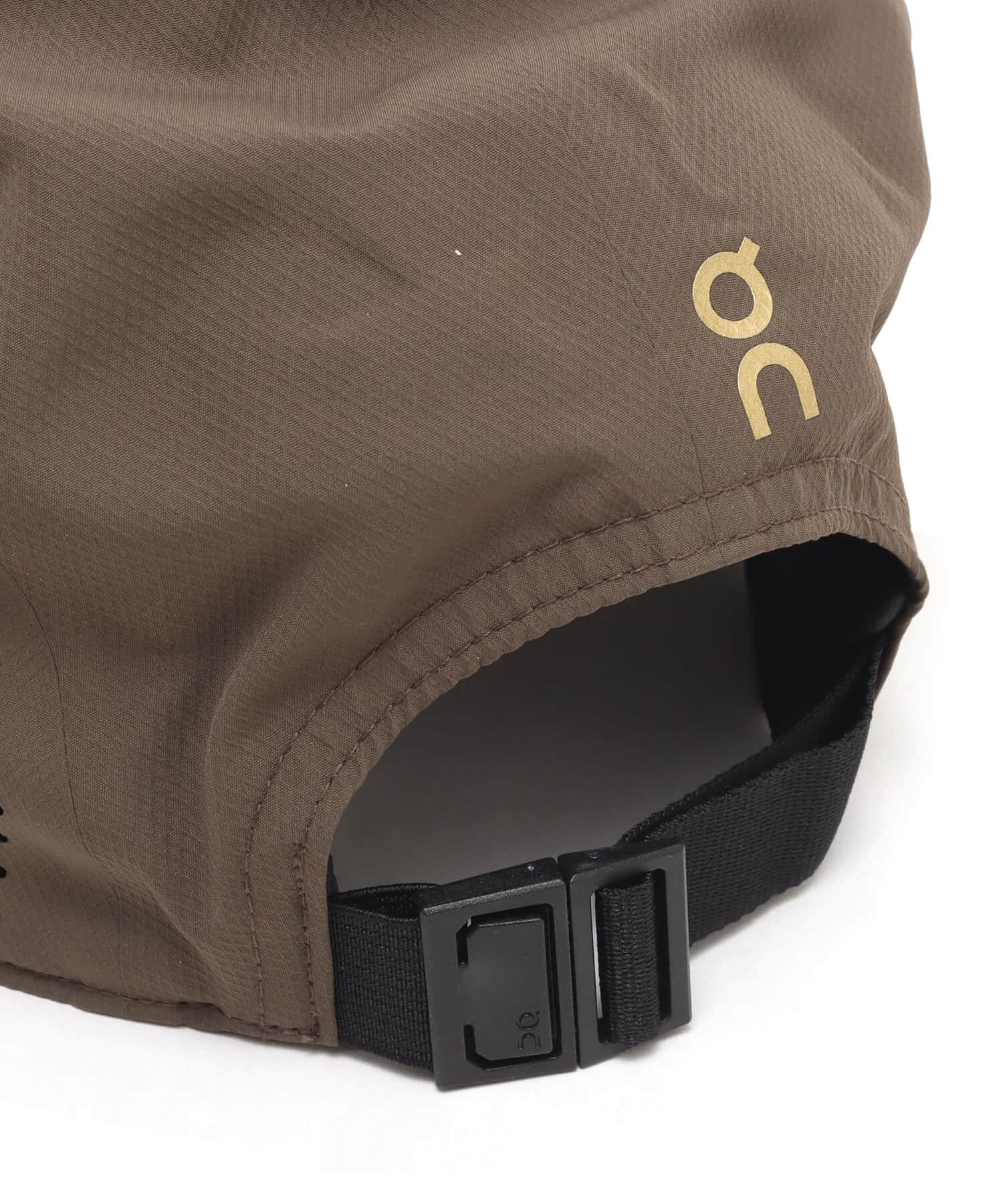 On Lightweight Cap 1 U Year of the Horse Grizzlyの画像