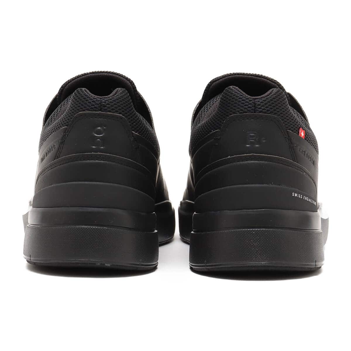 On THE ROGER Advantage 2 M All Black(オン ザ ロジャー On THE ROGER Advantage 2 M All Black(オン ザ ロジャー