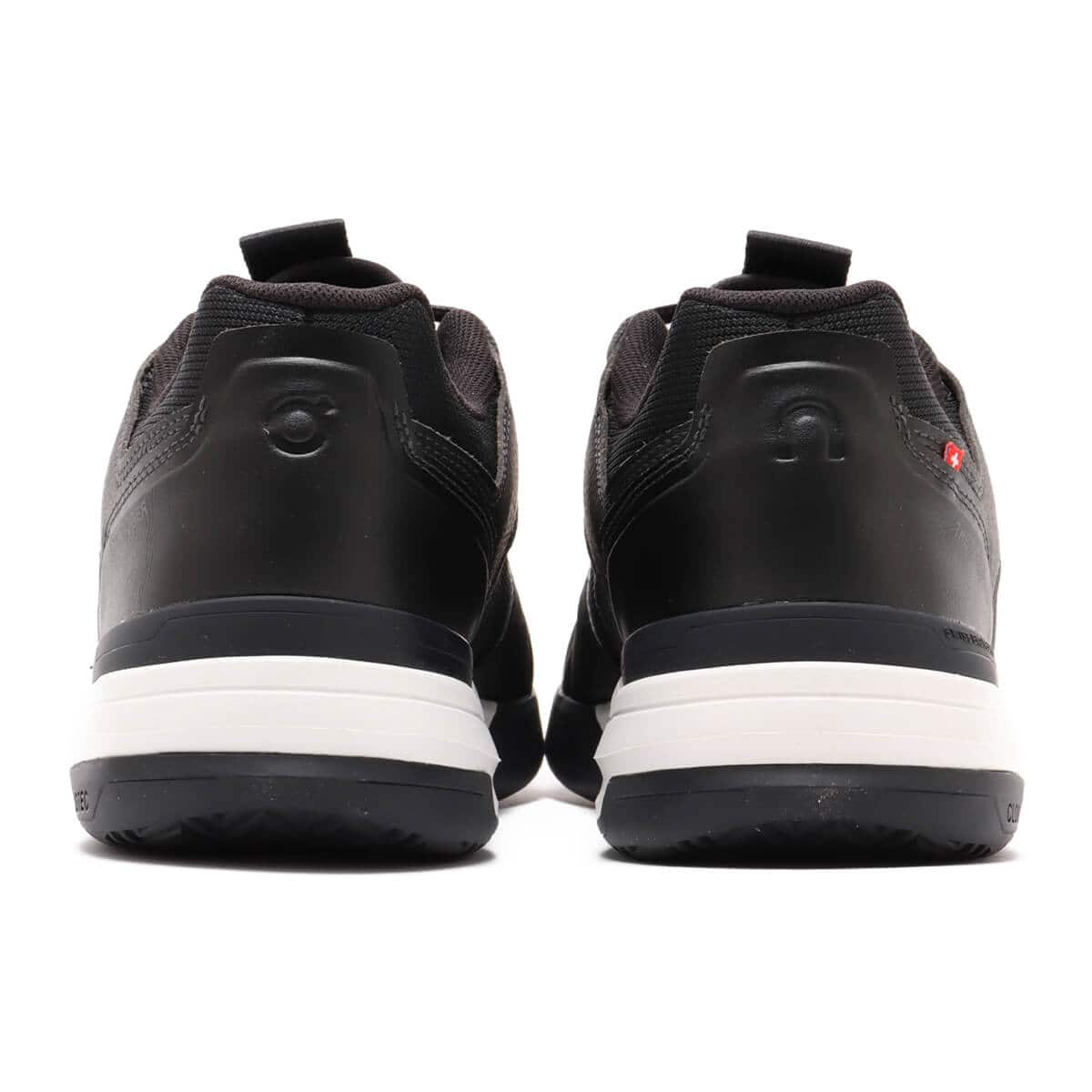 On THE ROGER Clubhouse Pro 1 M Black | White 24SS-I