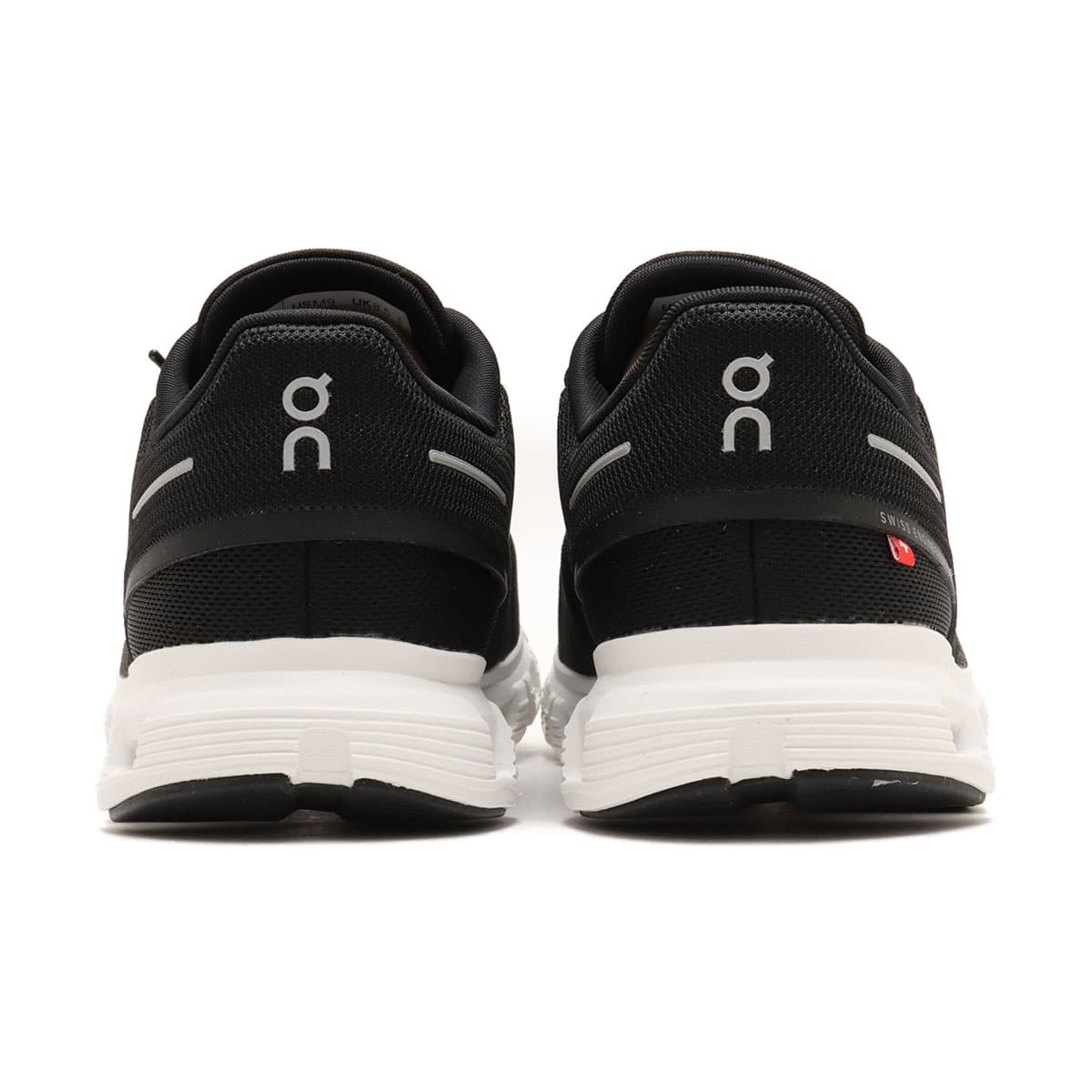 On Cloud 6 M Black | Whiteの画像