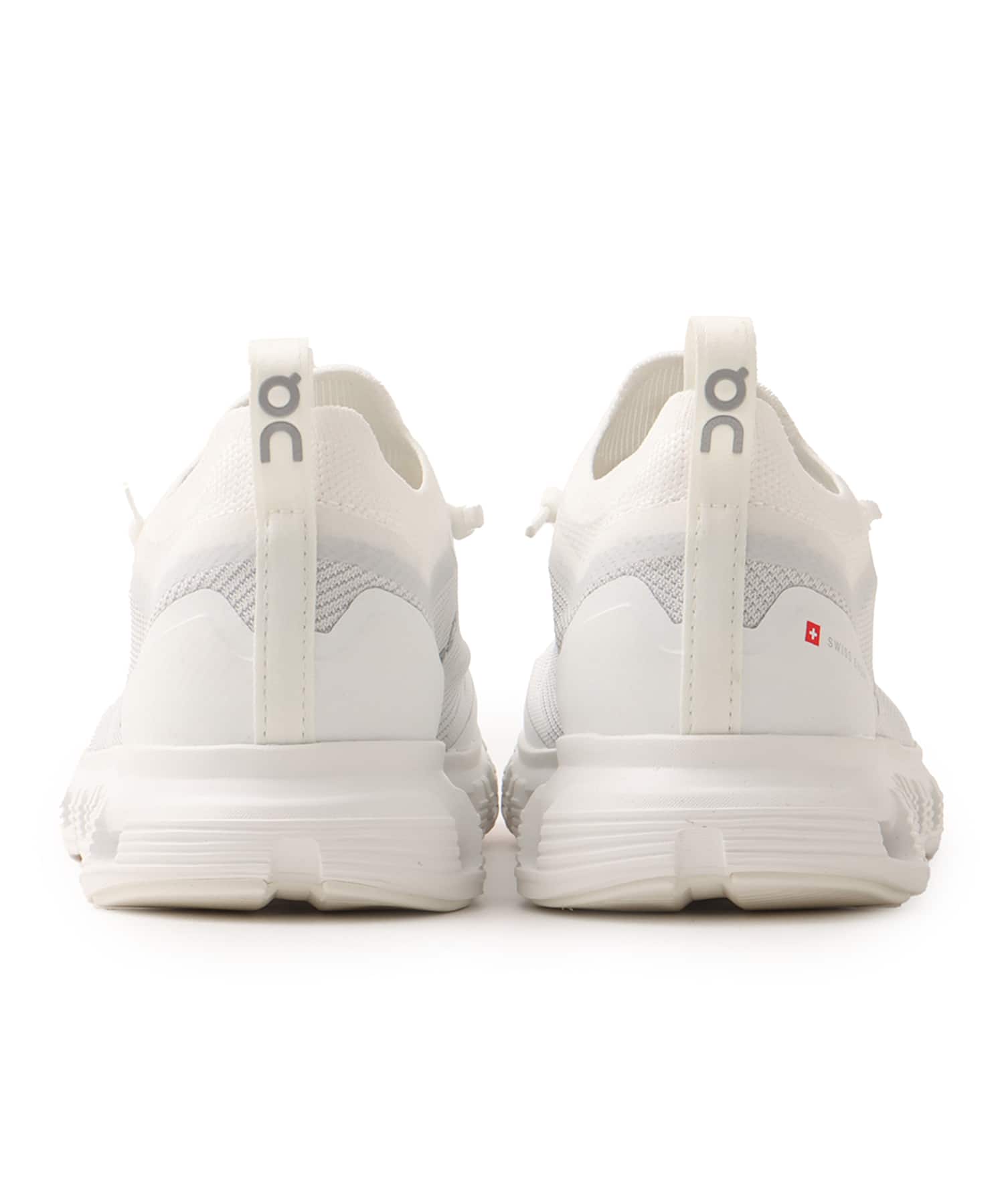 On Cloud 6 Versa W White | Whiteの画像