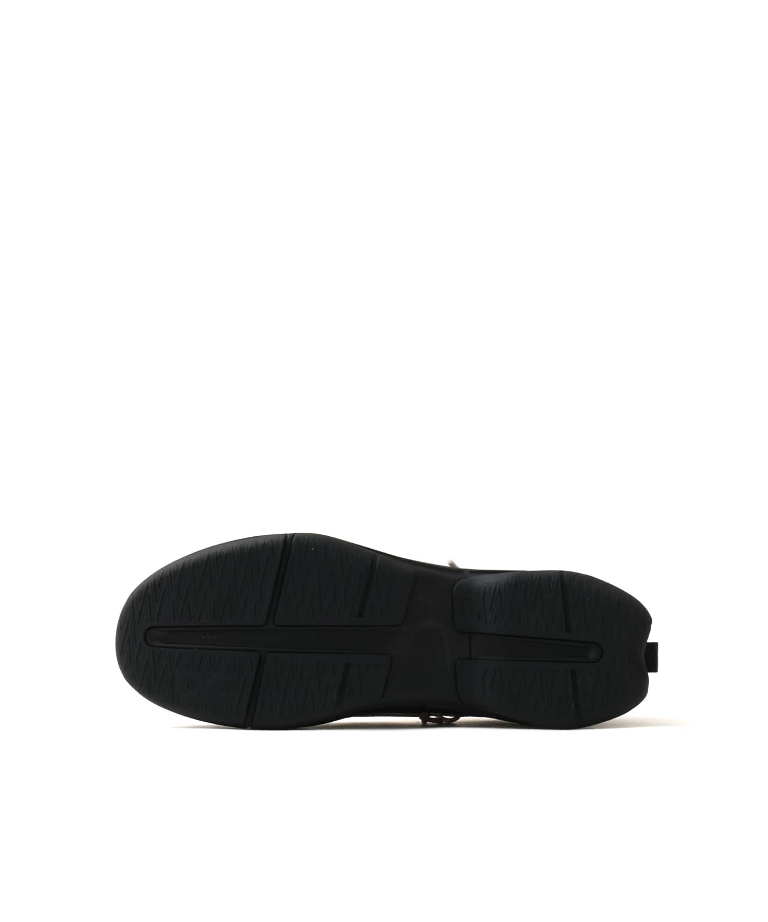 On CLOUDNOVA MOON MARY JANE W Black | Ivoryの画像