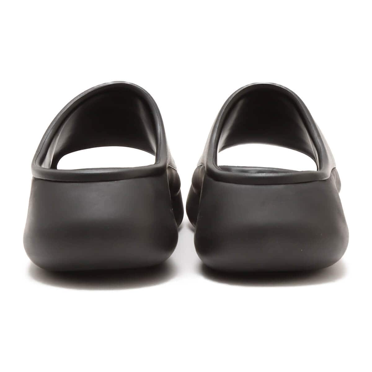 LACOSTE SERVE SLIDE 3.0 1241 CMA BLK/BLK 24SP-Iの画像