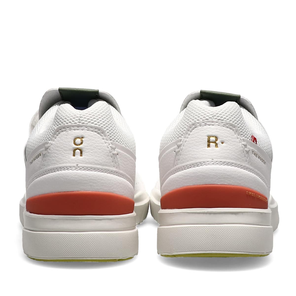 On THE ROGER Centre Court White/Coralの画像
