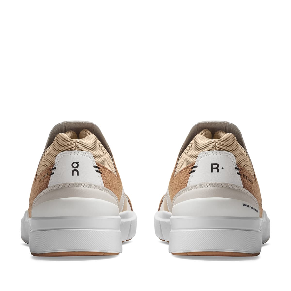 On THE ROGER Clubhouse Almond/Sandの画像