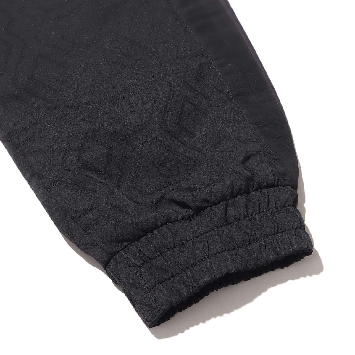 PUMA LUXE SPORT T7 WOVEN AOP JACKET PUMA BLACK 23SP-Iの画像