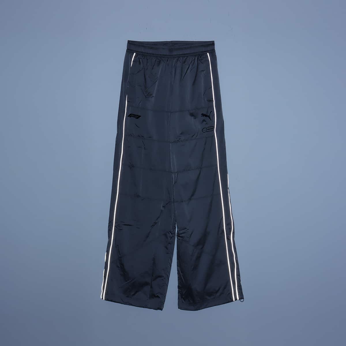 PUMA F1 T7 OVERSIZED TRACK PANTS TEAM SILVERの画像