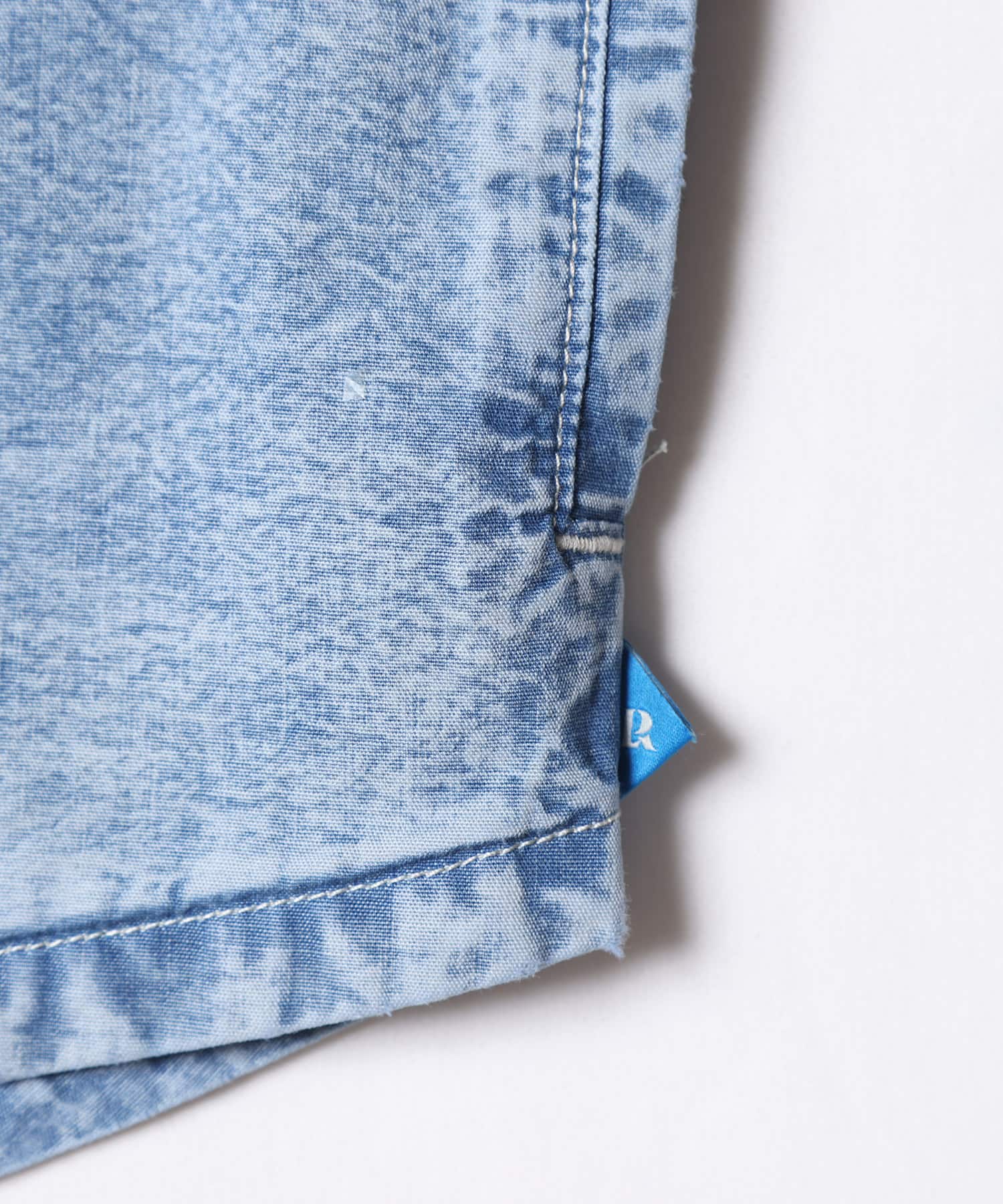 LIBERAIDERS CHAMBRAY BASEBALL SHIRT BLUEの画像