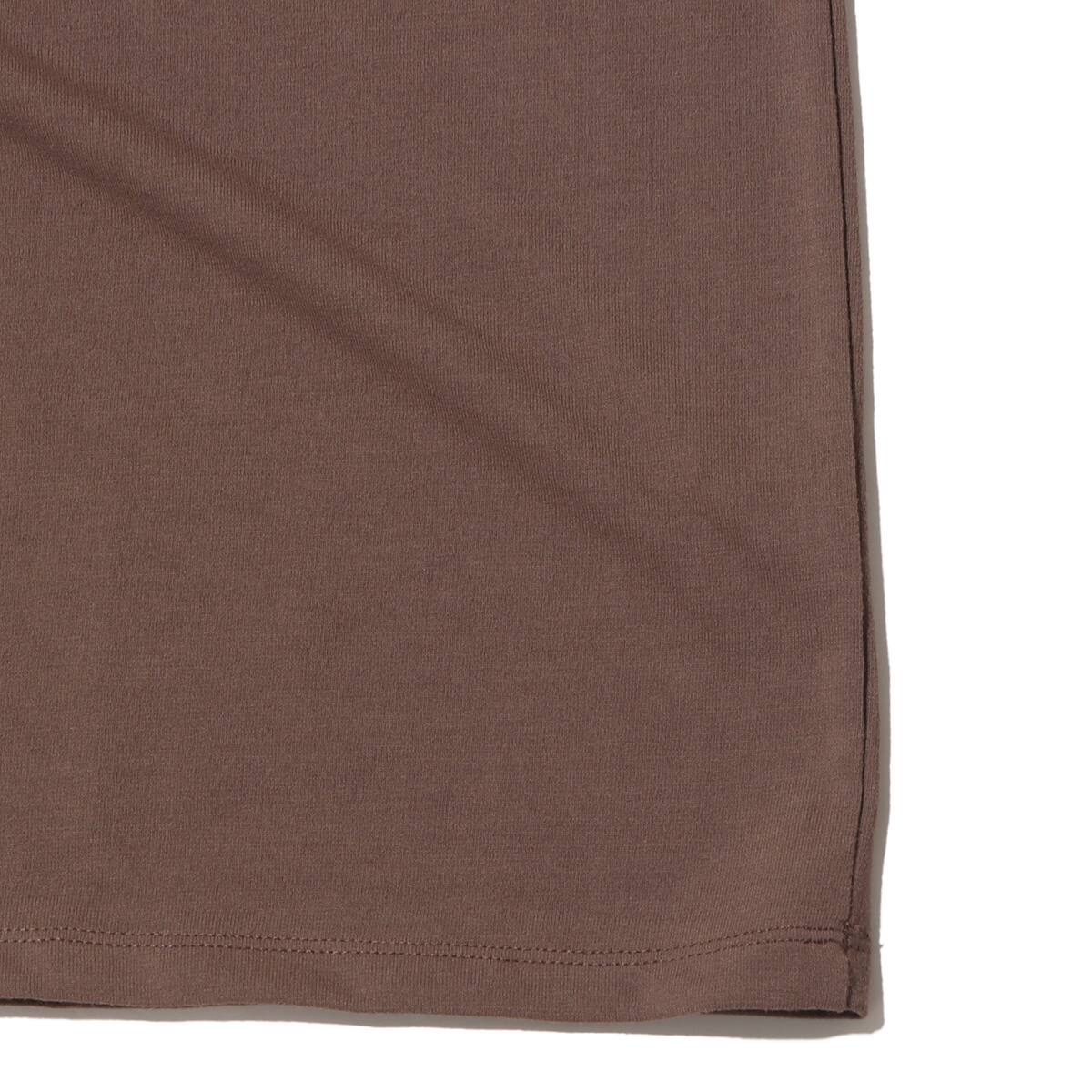New Balance MET24 Basic Logo Long Sleeve Tee ダークマッシュルーム 23FW-Iの画像