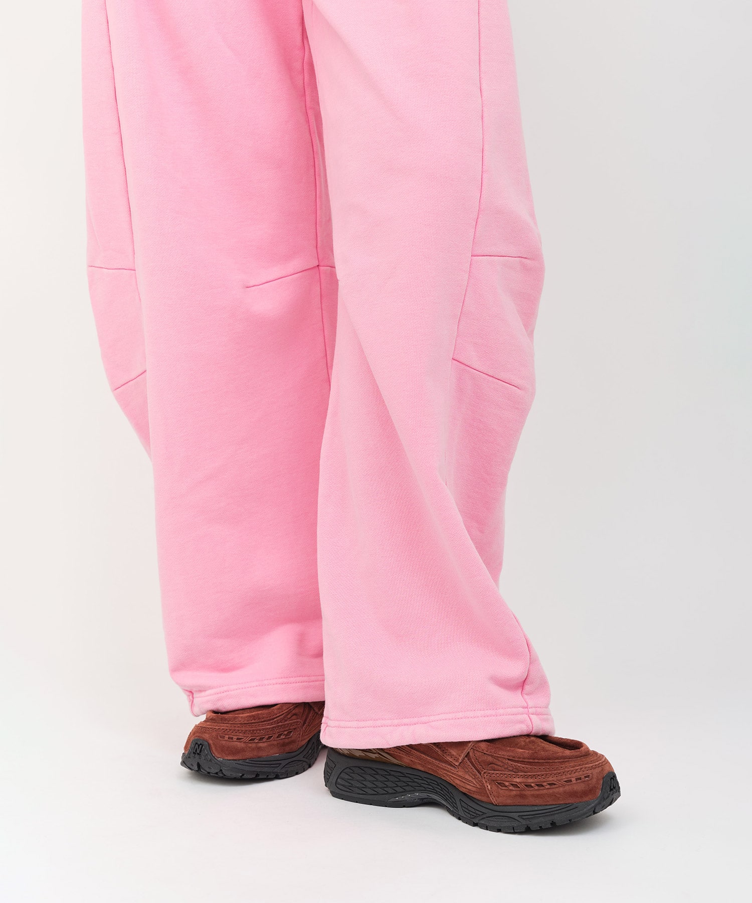 atmos pink Curve Sweat Pants PINKの画像