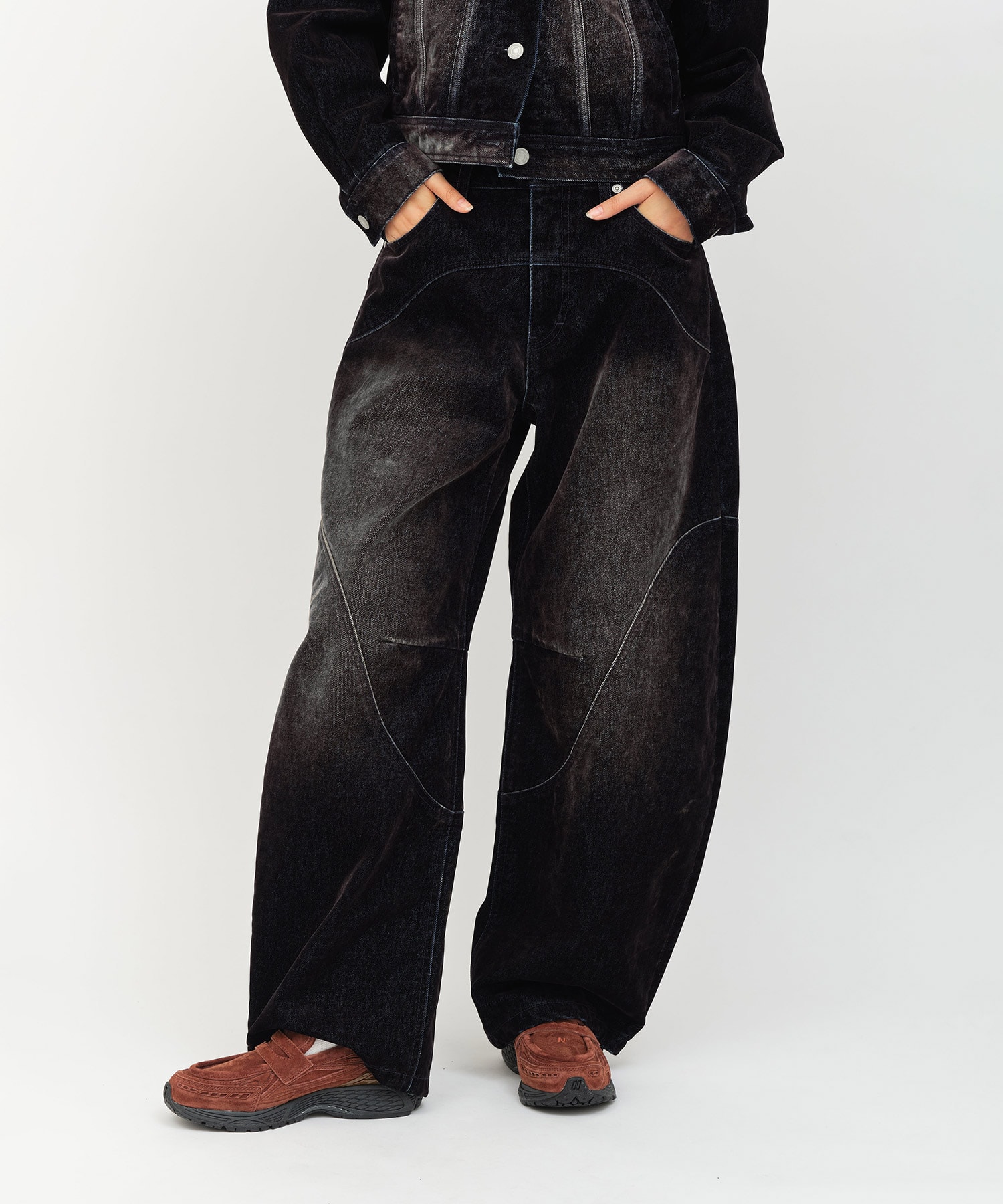 atmos pink Flocky Denim Pants NAVYの画像