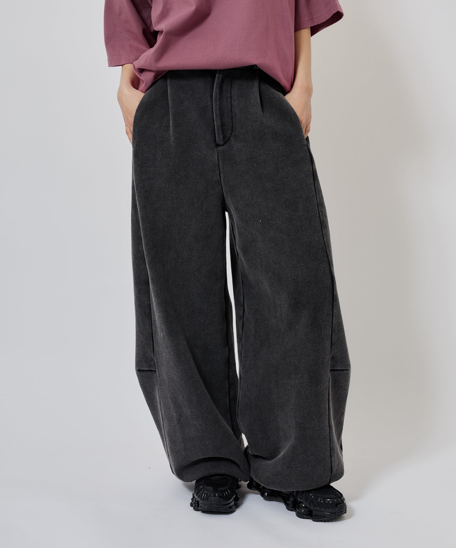 atmos pink Curve Sweat Pants CHARCOALの画像