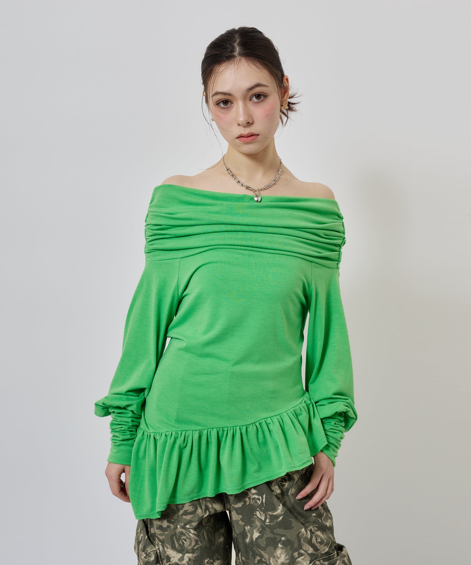 atmos pink Frill Hem Tops GREENの画像