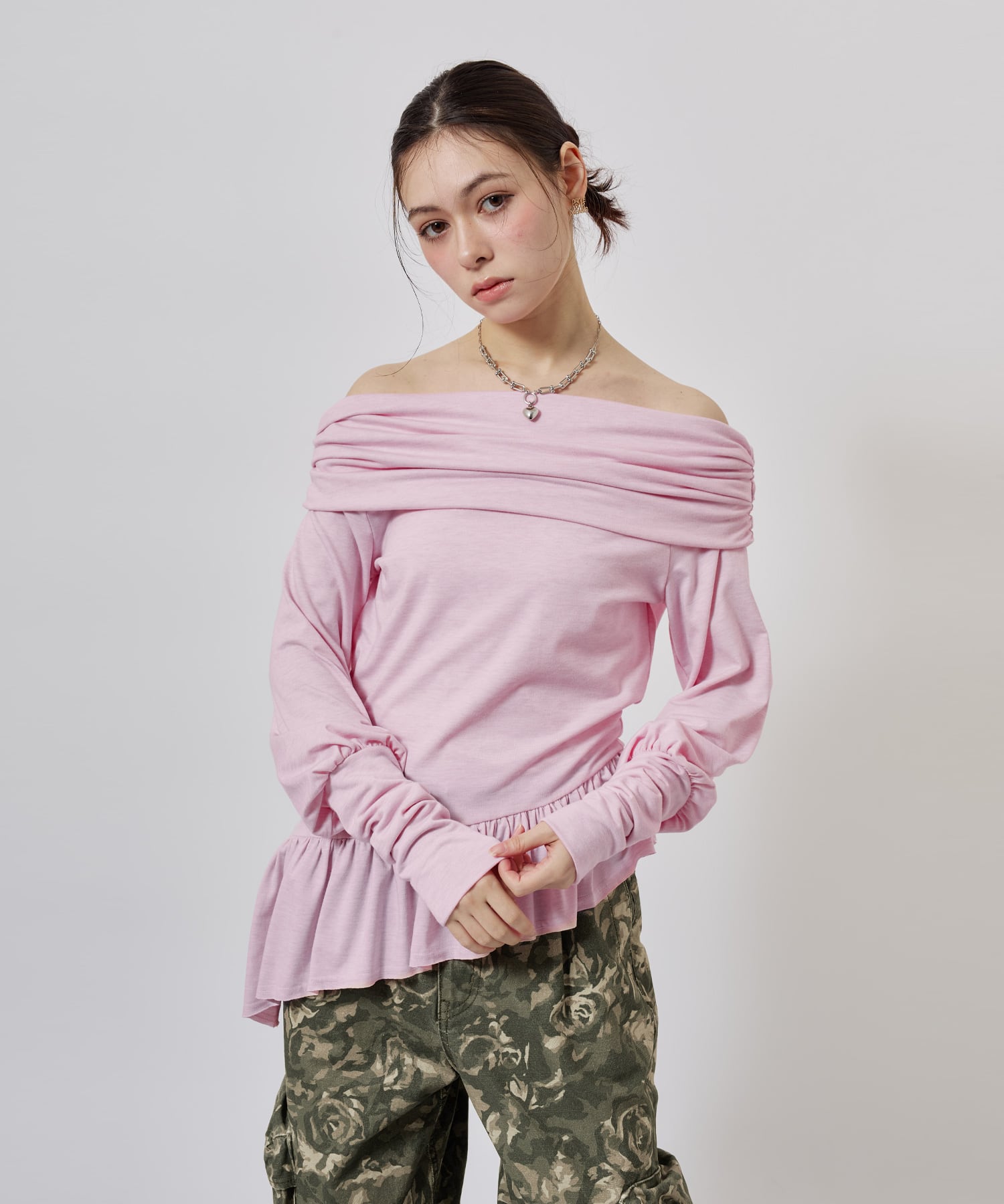 atmos pink Frill Hem Tops PINKの画像