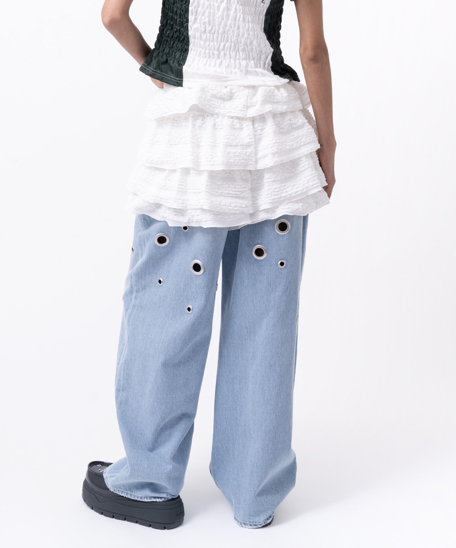 atmos pink Tiered Short Pants WHITEの画像