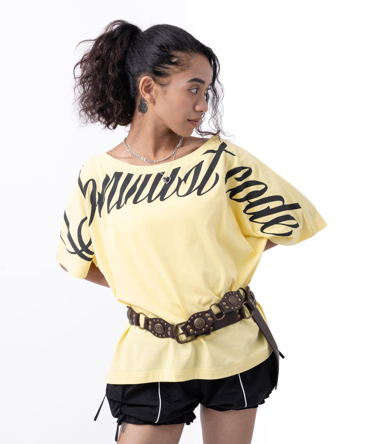 atmos pink Big Logo T-shirt YELLOWの画像