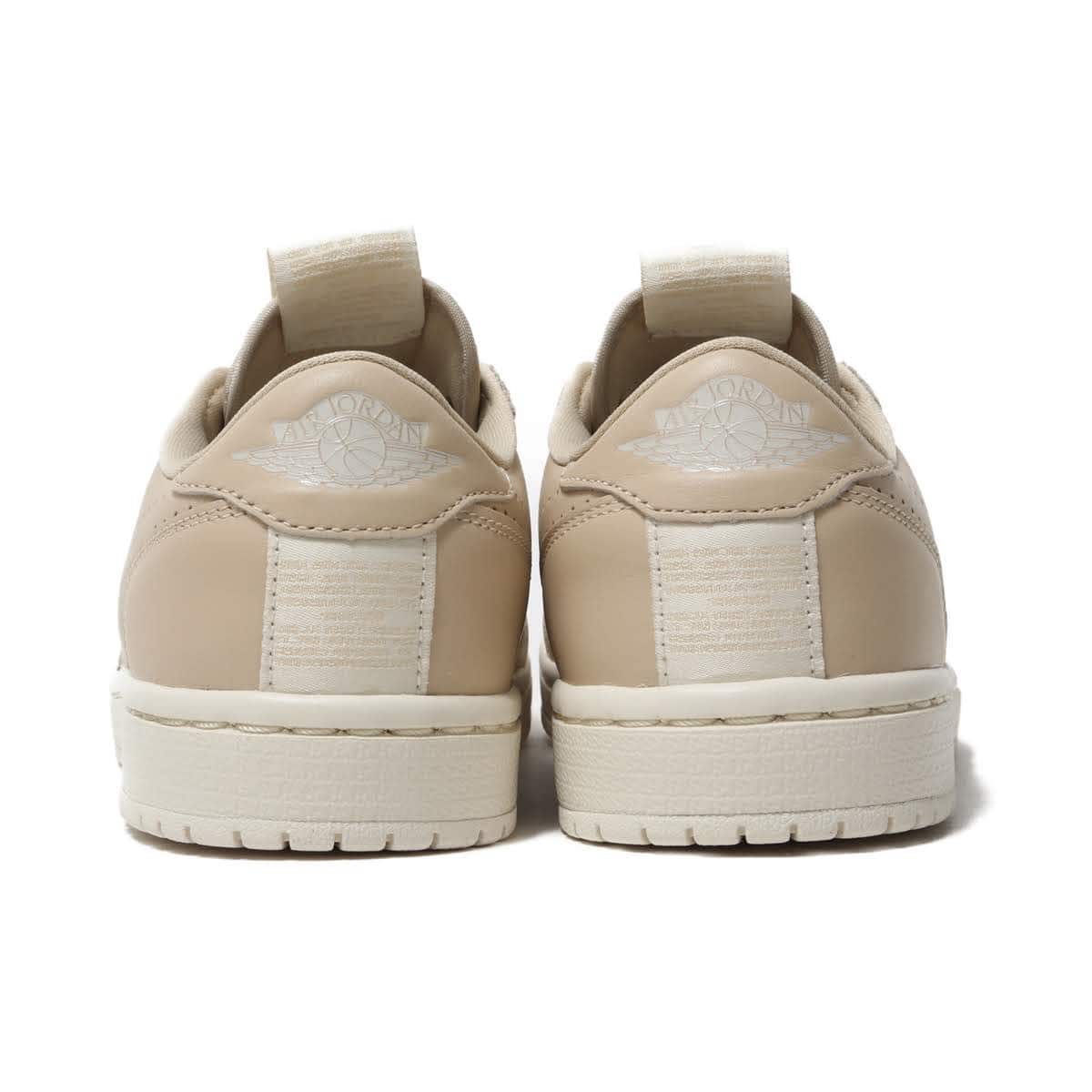 JORDAN BRAND WMNS AIR JORDAN 1 RET LOW SLIP DESERT ORE/LIGHT CREAM 19SP-Iの画像