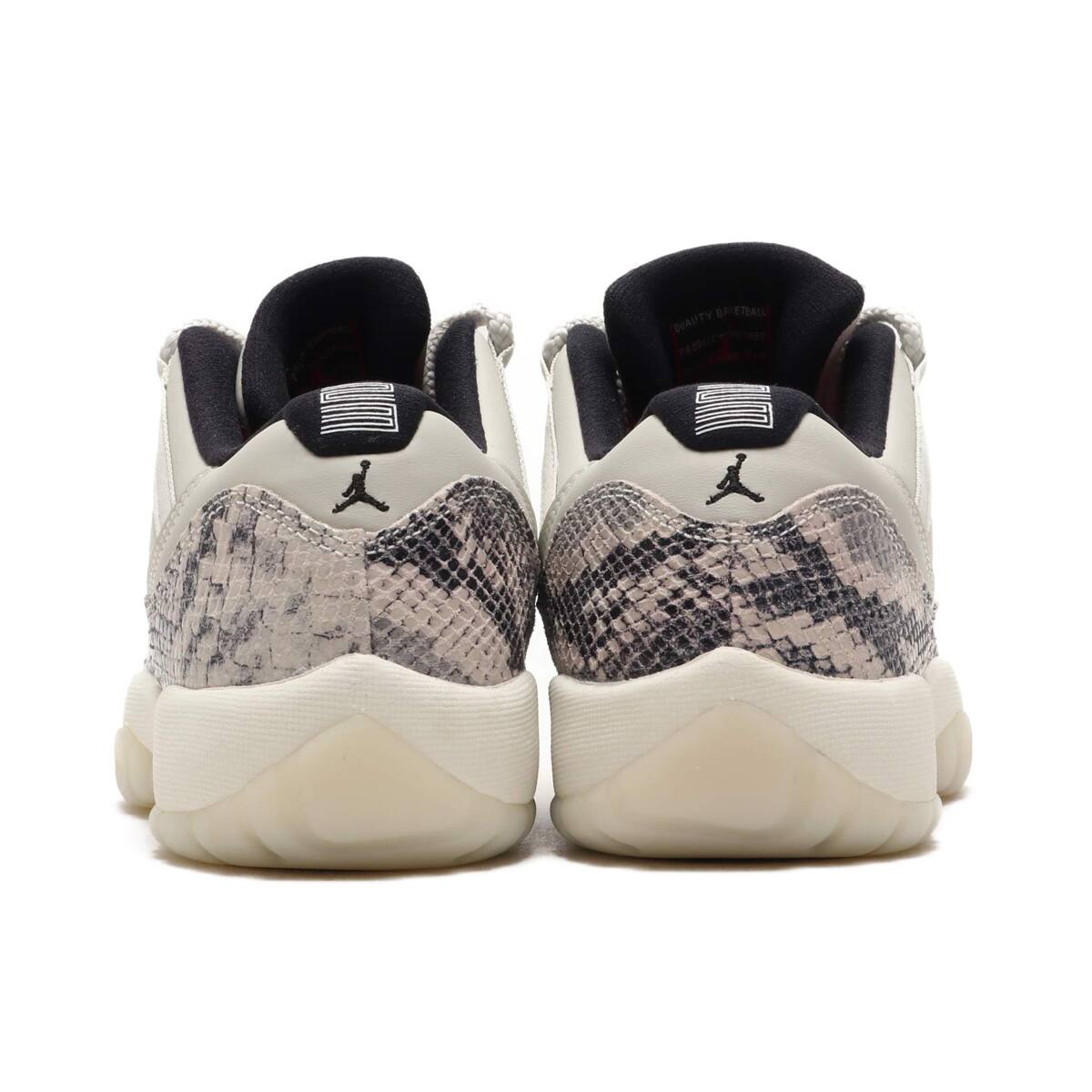 NIKE AIR JORDAN 11 RETRO LOW LE