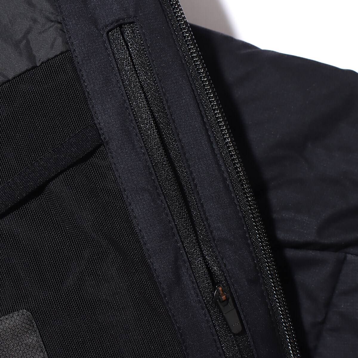 DESCENTE MIZUSAWA DOWN JACKET 