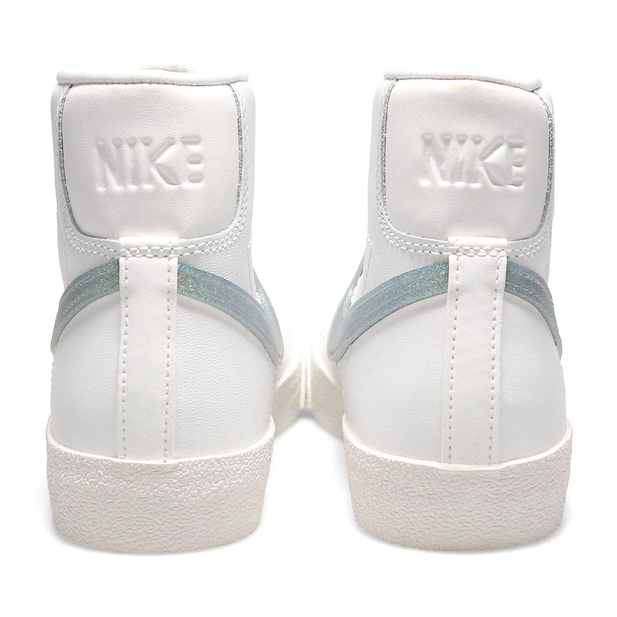NIKE W BLAZER MID '77 ESS SUMMIT WHITE/DUSTY SAGE-GREY FOG-WHITE 22SP-Iの画像