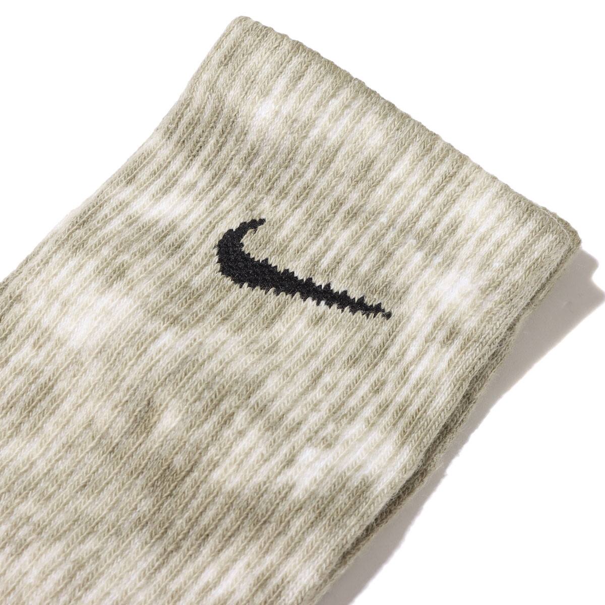 NIKE U NK EVERYDAY PLUS CUSH CREW MULTI-COLOR 22SU-Iの画像