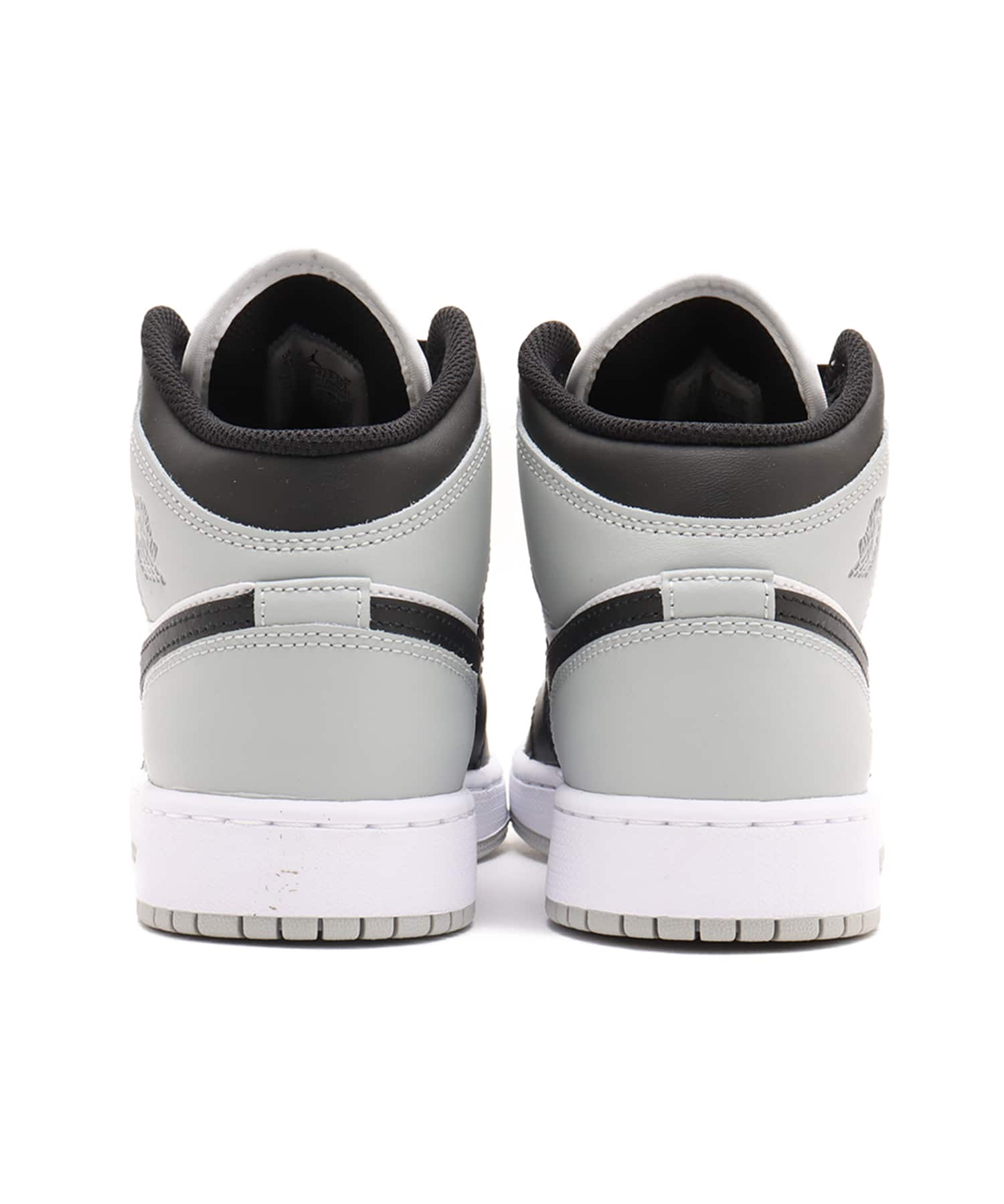 JORDAN BRAND AIR JORDAN 1 MID (GS) WHITE/BLACK-LT SMOKE GREYの画像
