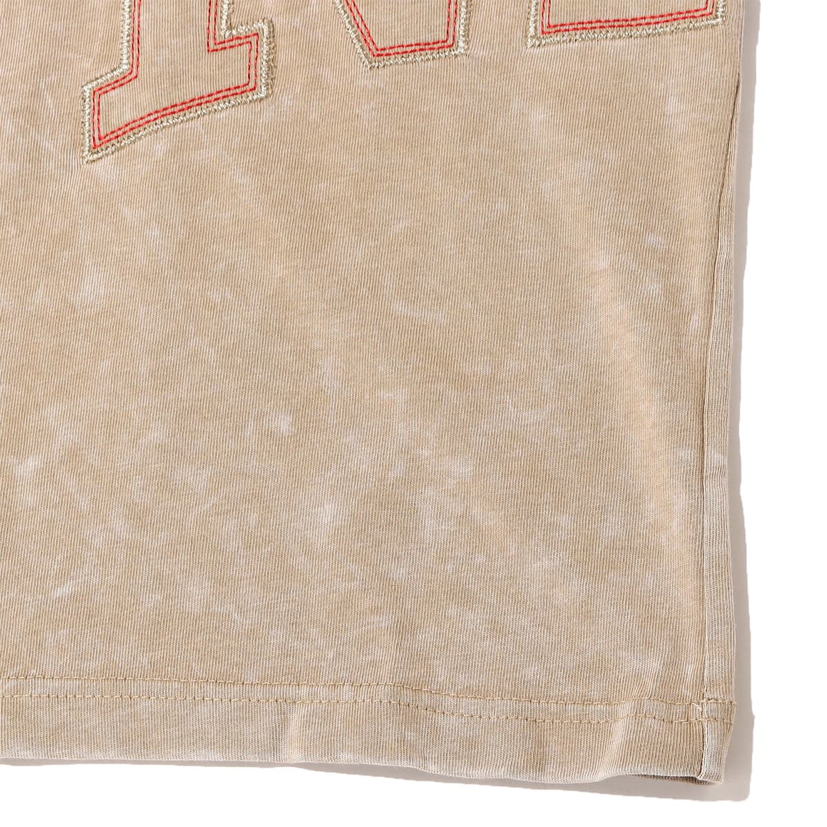 NIKE U NK NRG FADEAWAY TEE KHAKI/UNIVERSITY RED 22FA-Sの画像