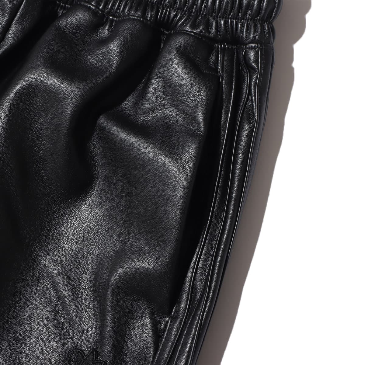 adidas TRACK PANTS BLACK 21FW-I