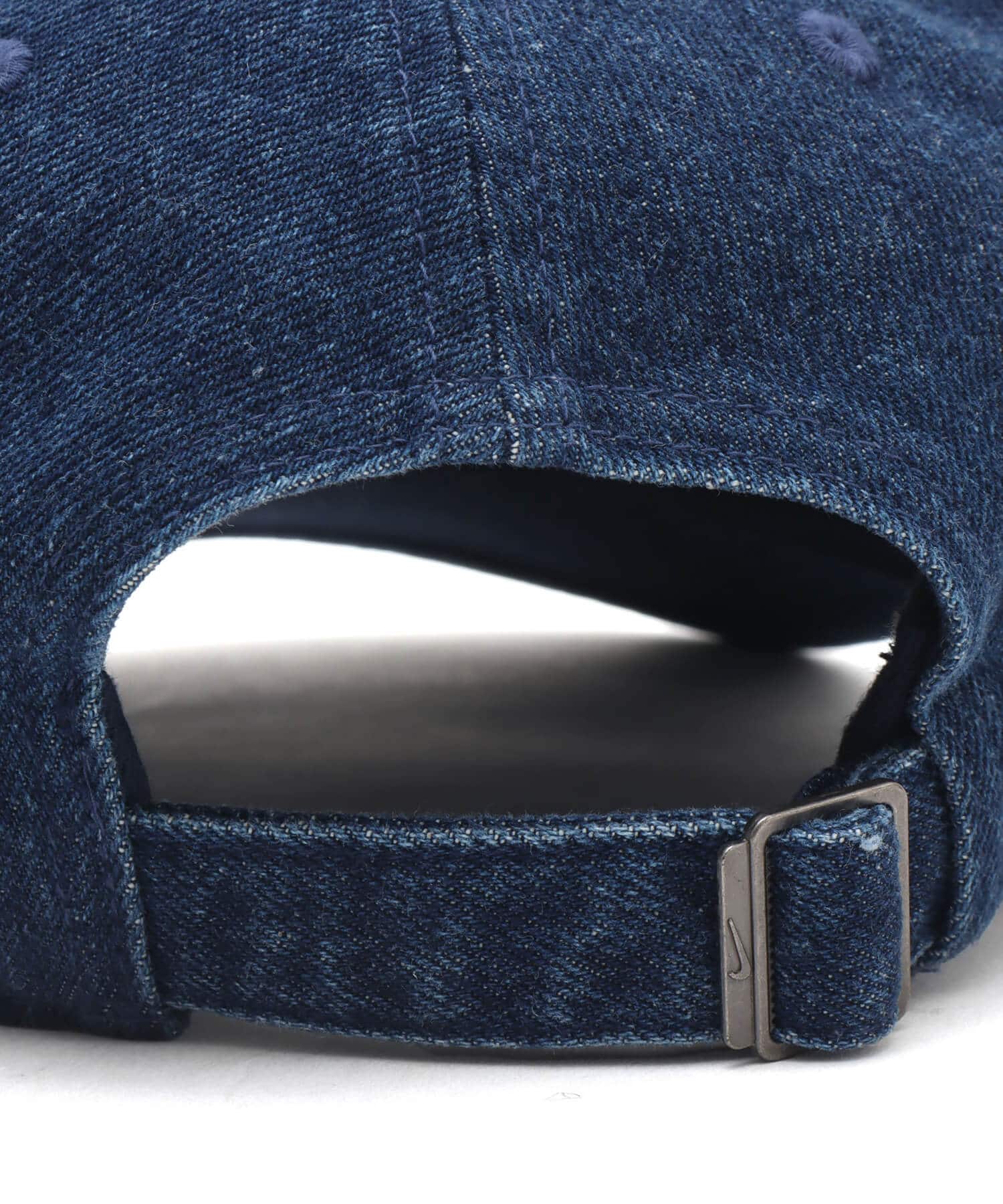NIKE U NK CLUB CAP U CB DENIM 24 L NAVYの画像