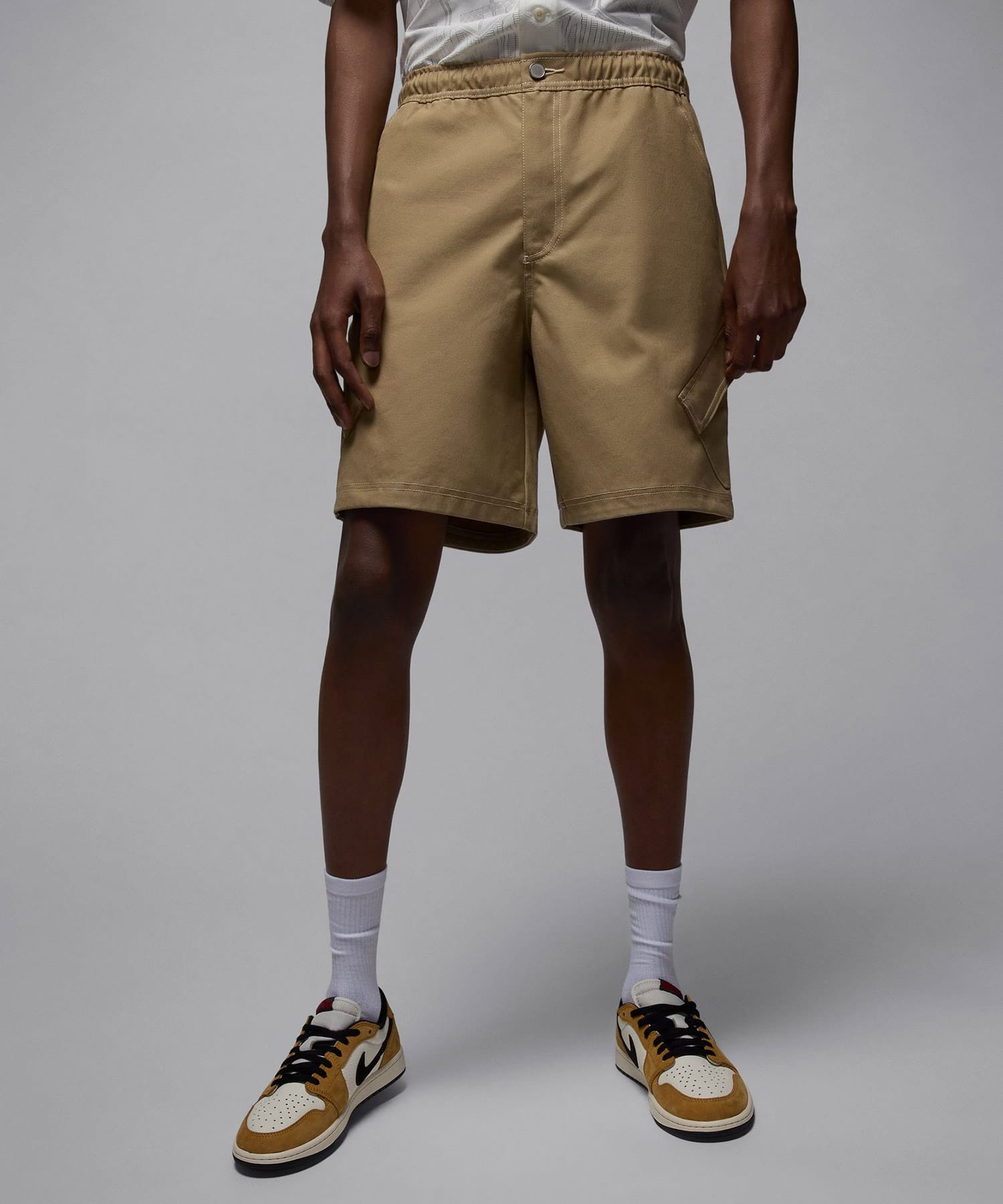JORDAN BRAND M J ESS STMT CHI SHORT DESERT CAMOの画像