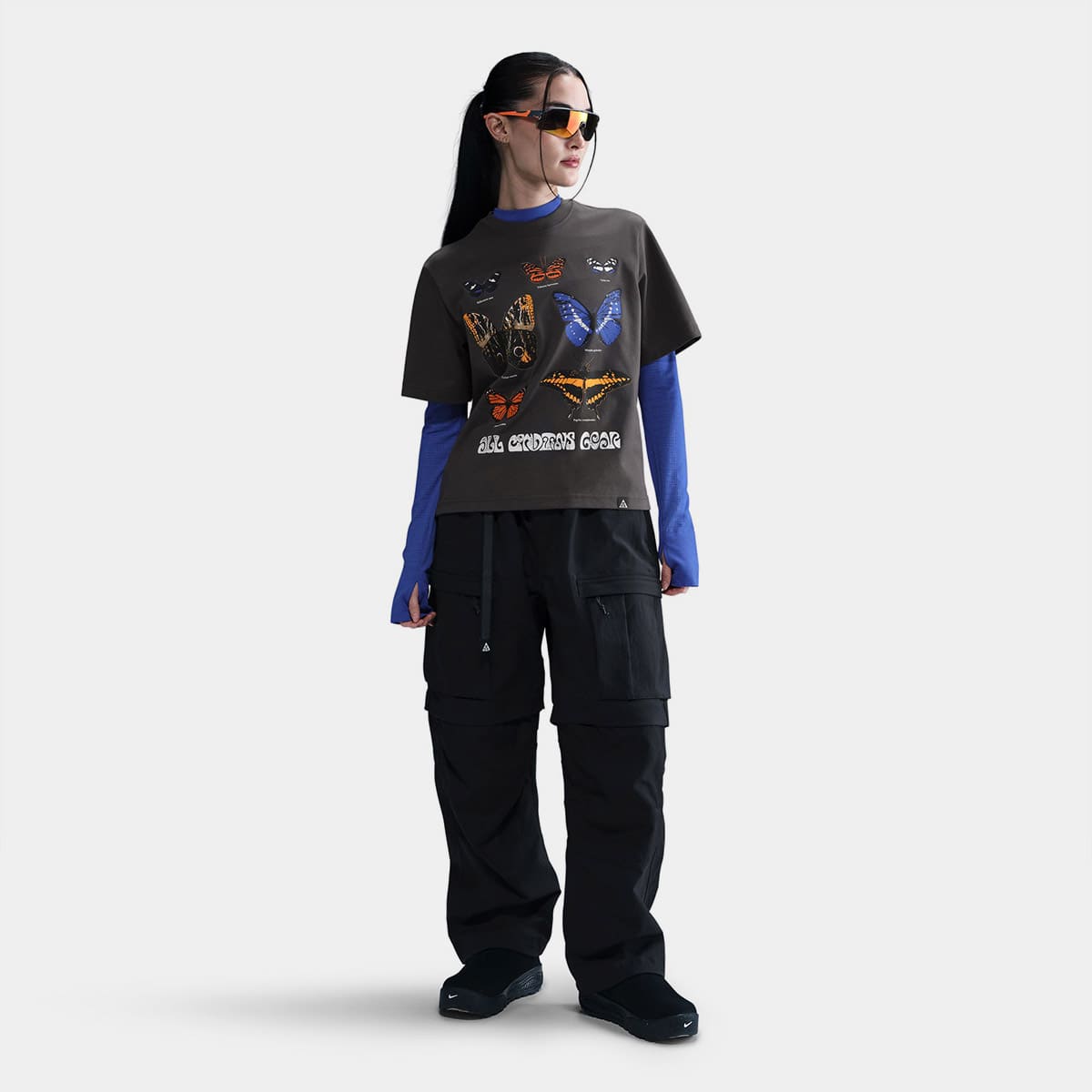 NIKE AS W NSW ACG TEE SP25 ANTHRACITEの画像