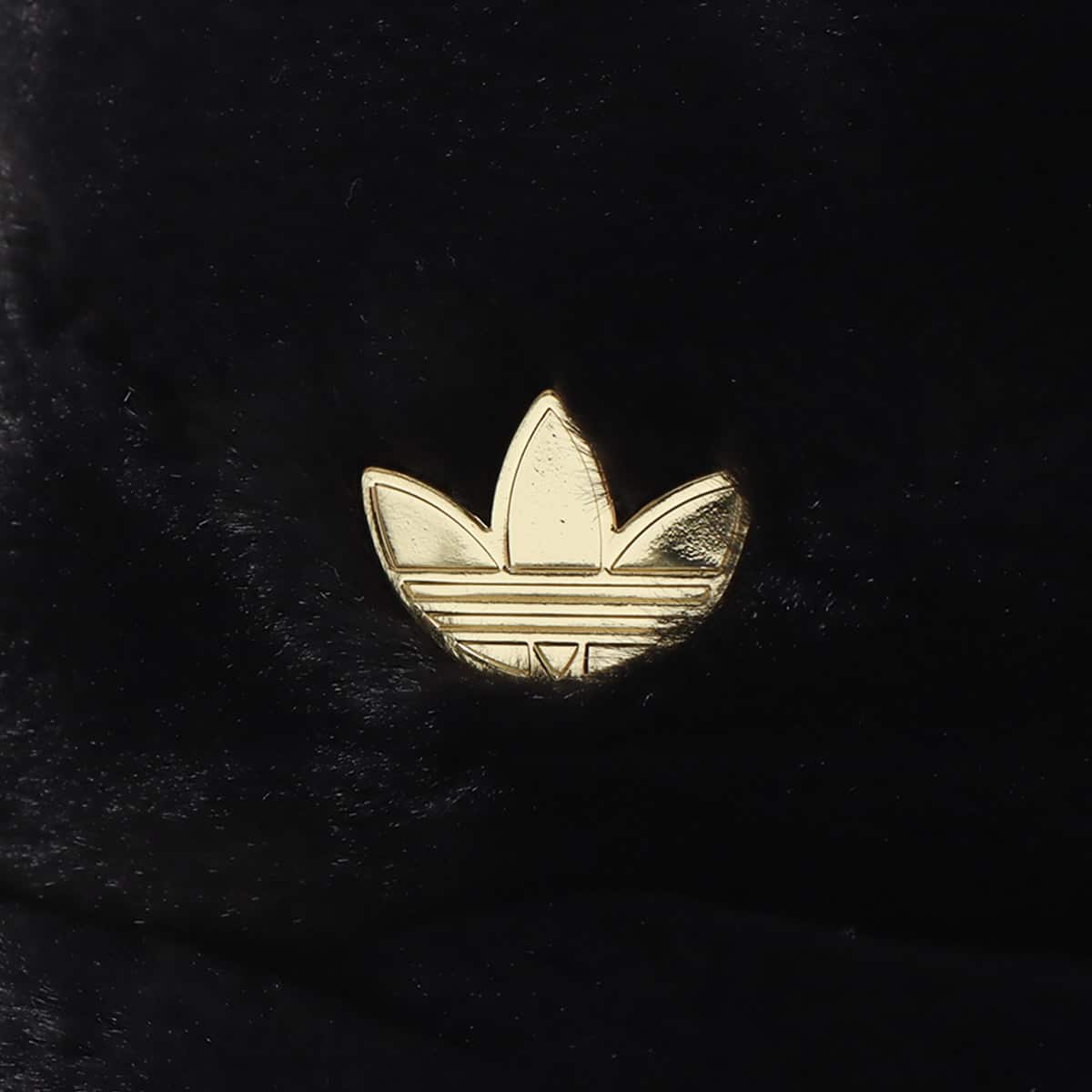adidas BUCKET HAT BLACKの画像