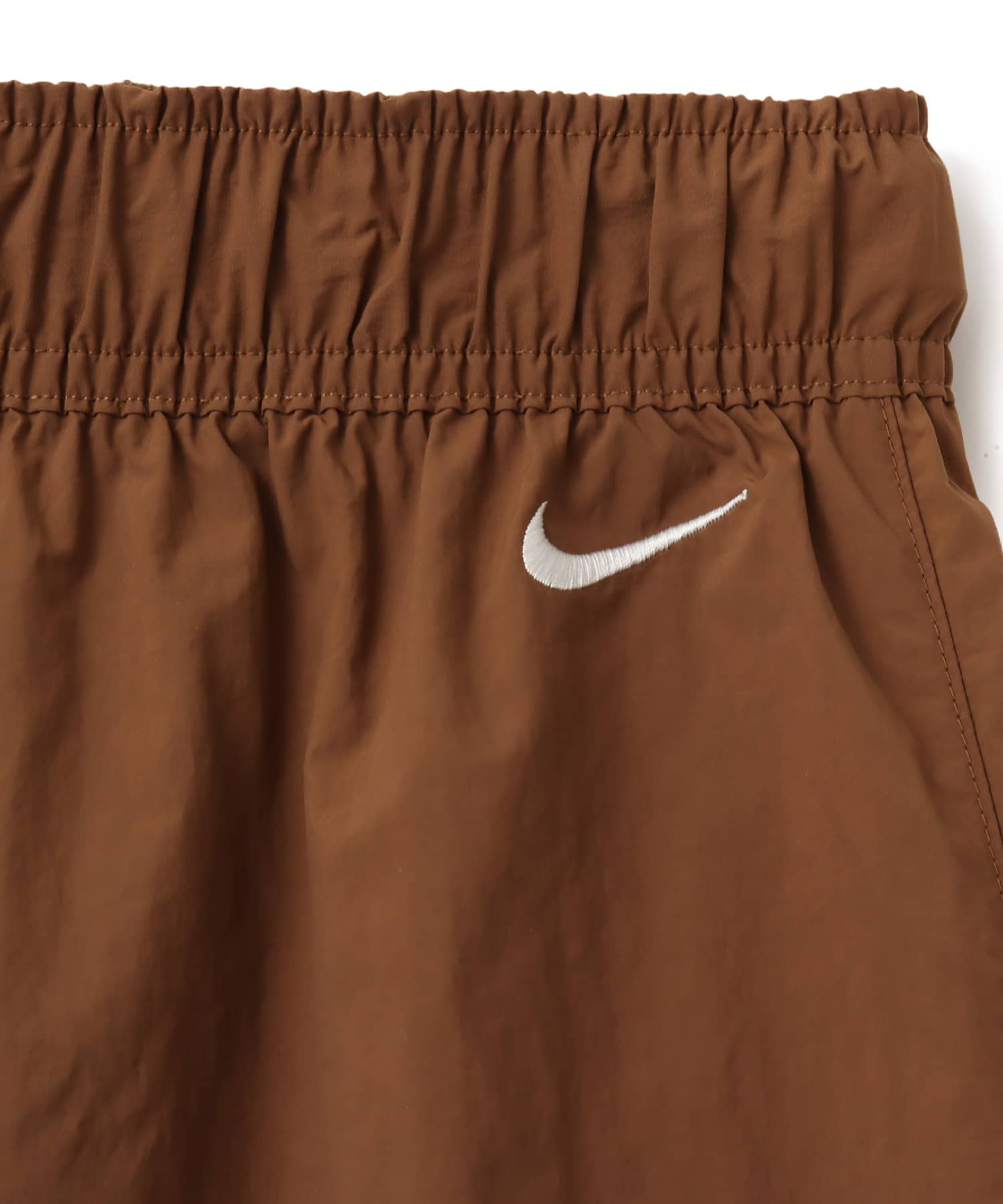 NIKE AS U ACG UV RPL ORB WVER OS SH MOSSWOOD BROWN/SUMMIT WHITEの画像